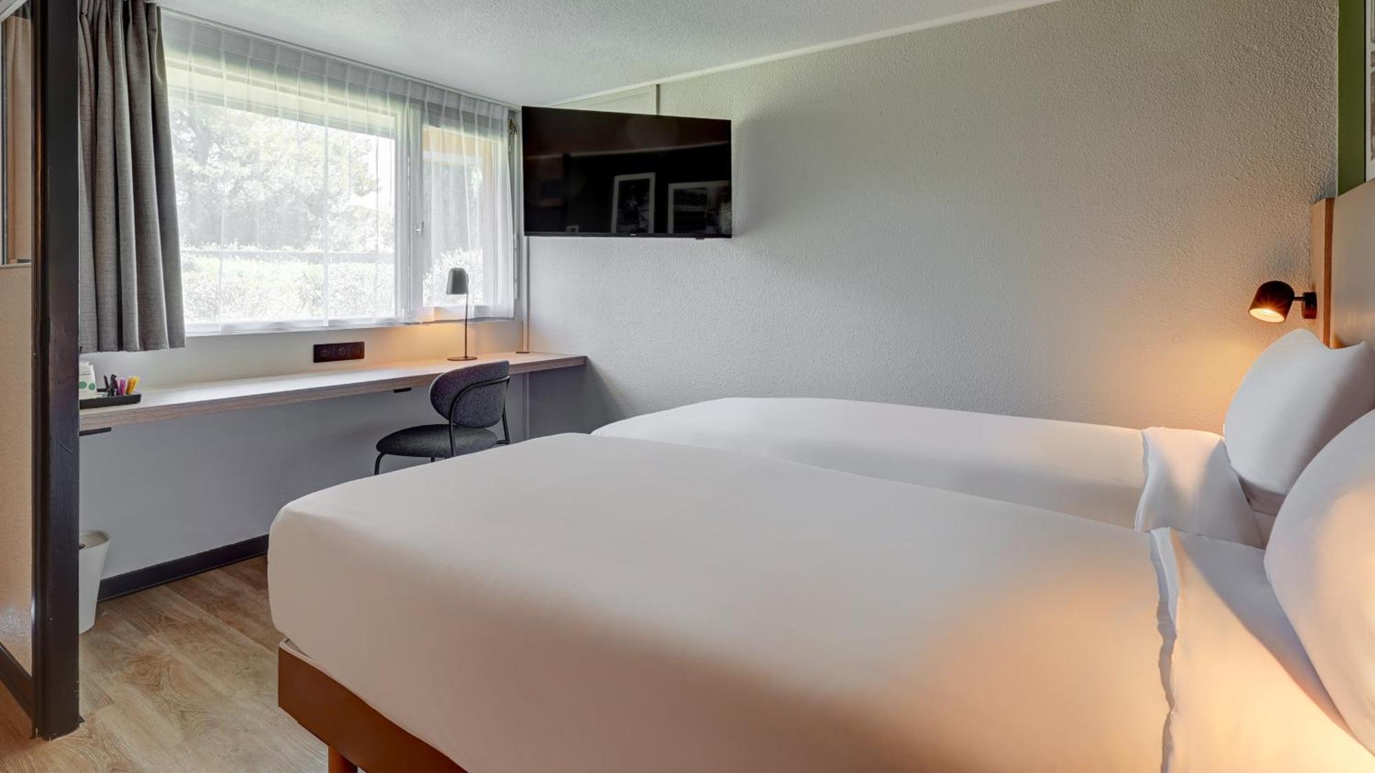 Standard Twin Room,1742575792:JPEG