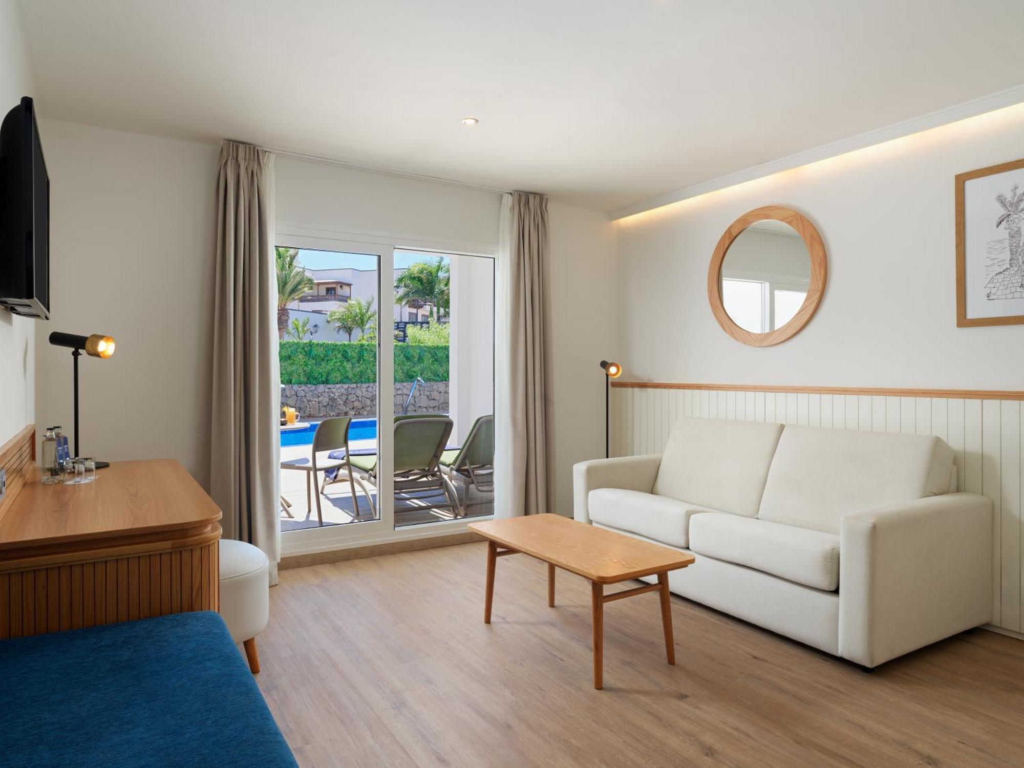 Deluxe Suite