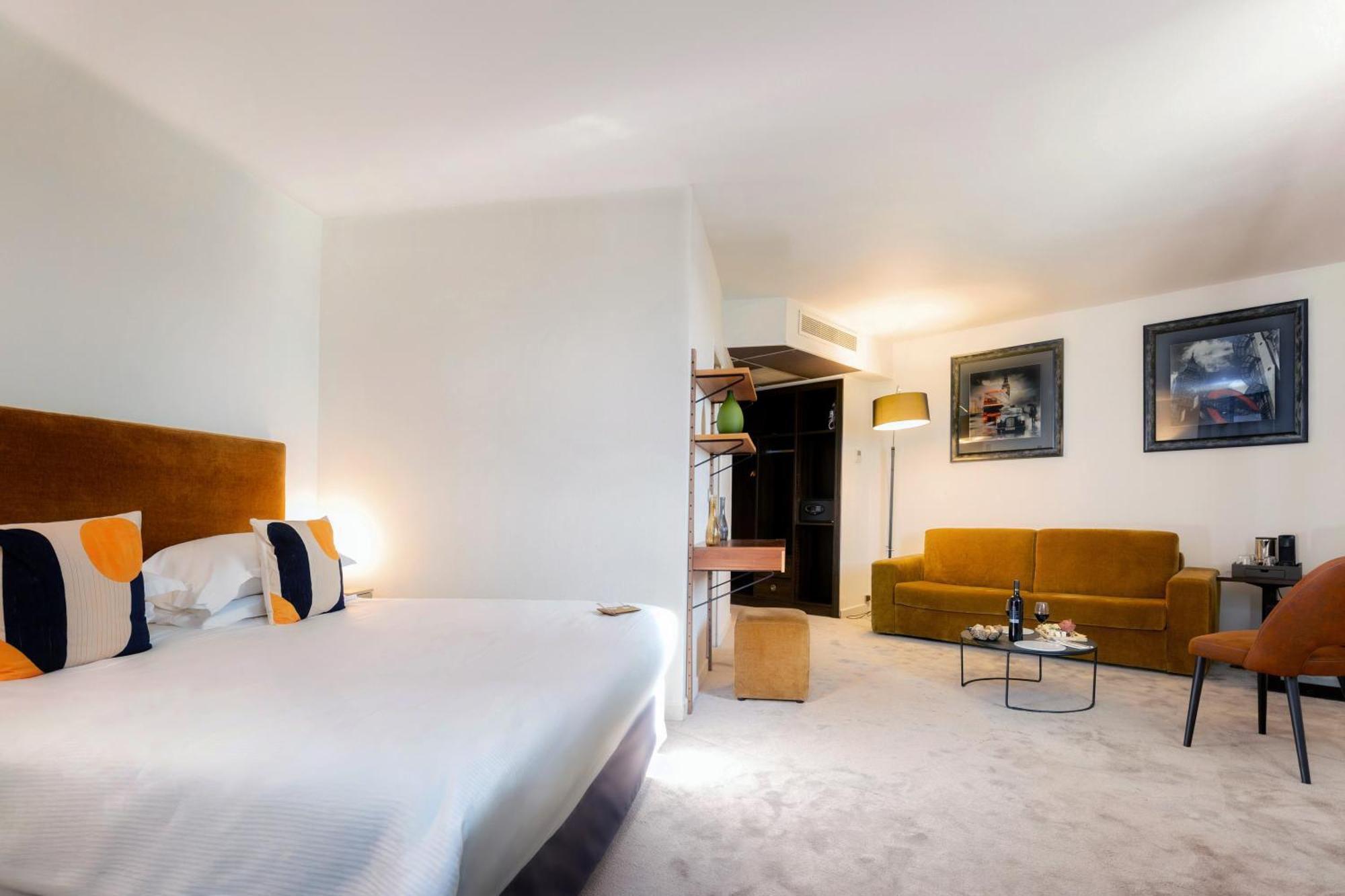 Junior King Suite