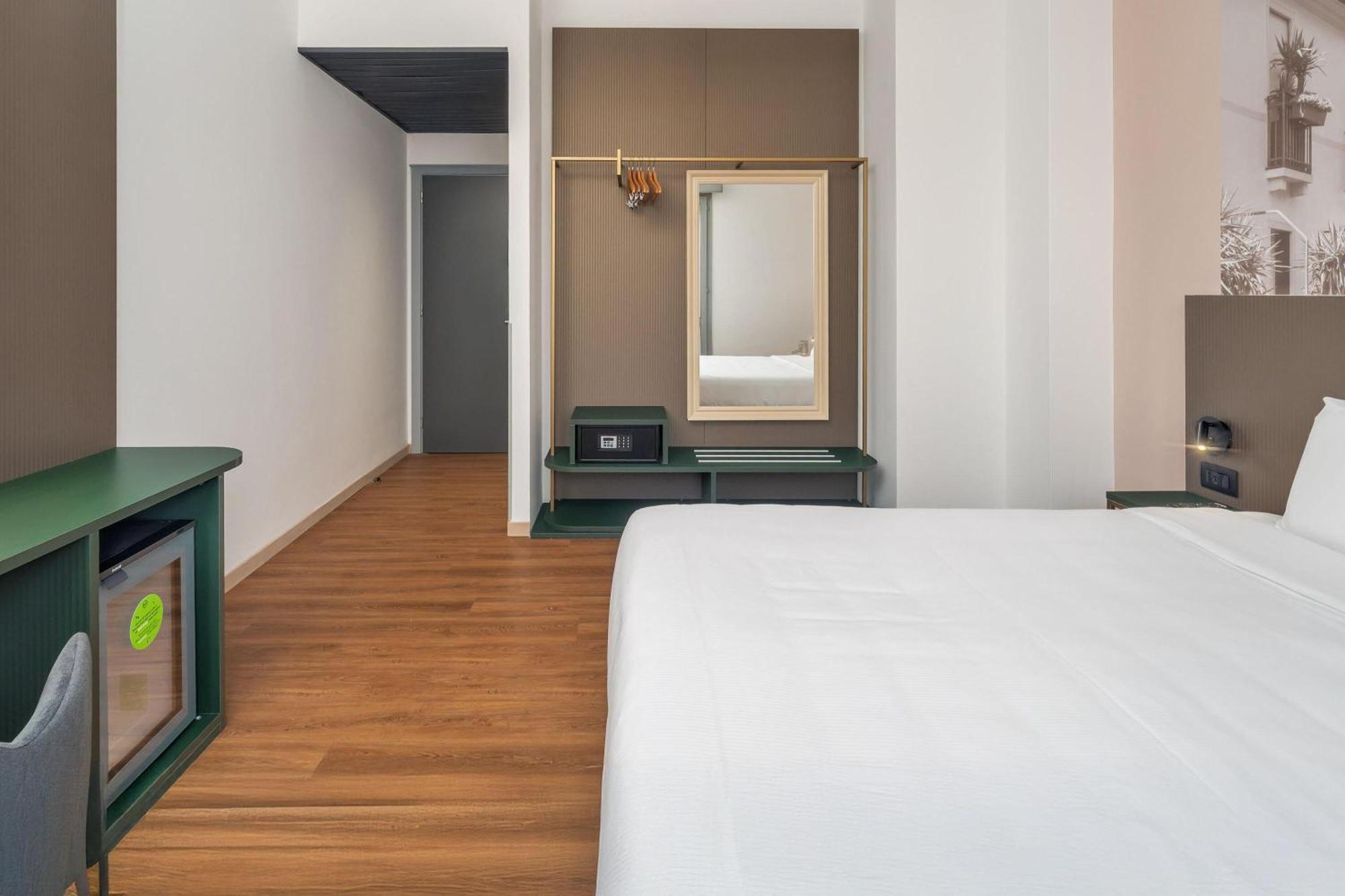 Superior Double or Twin Room Terrace