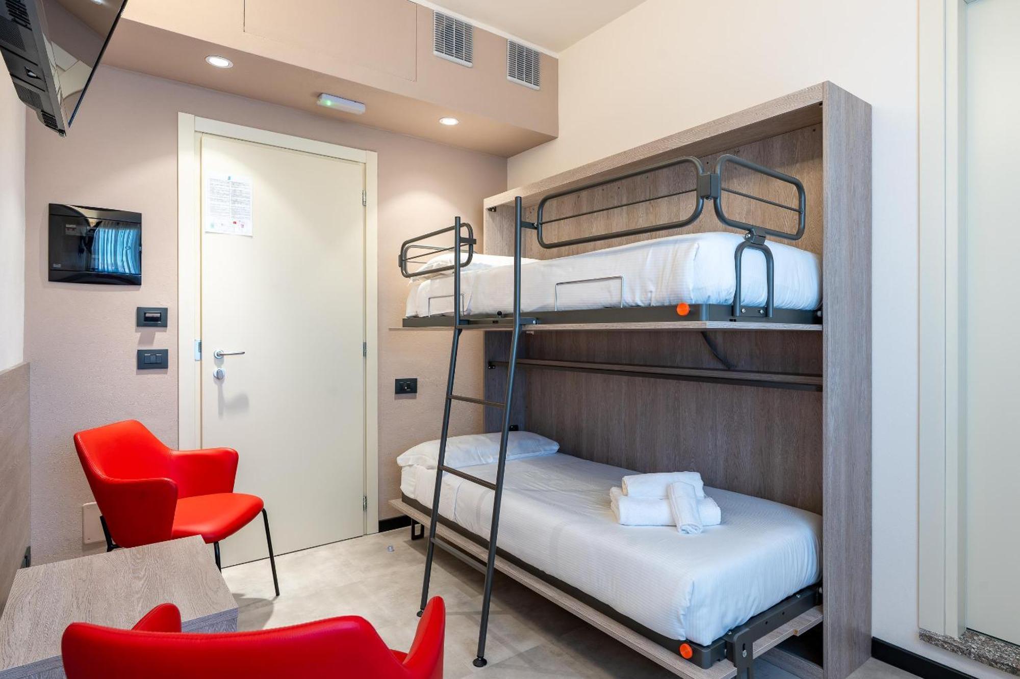 Superior King Room Bunk Beds