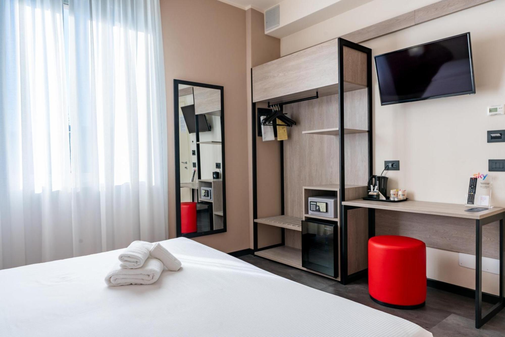 Comfort Queen Room