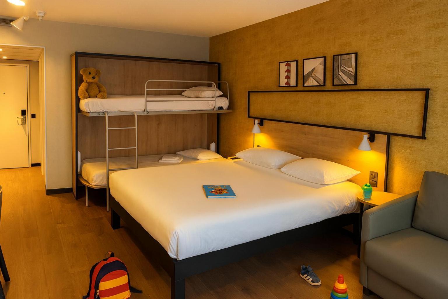 Family Room Double Bed Bunk Beds Sofa Bed