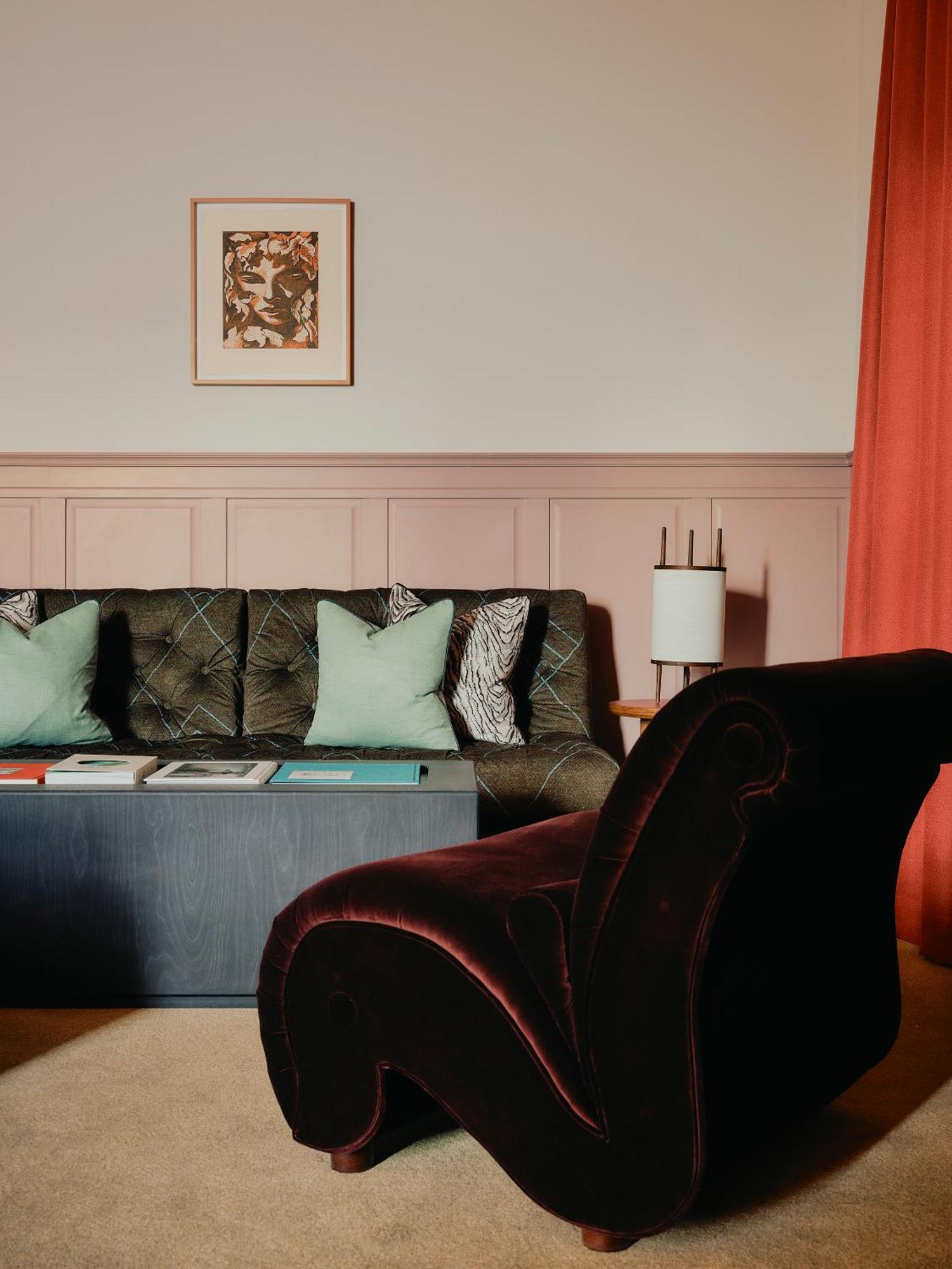 The Corner Suite