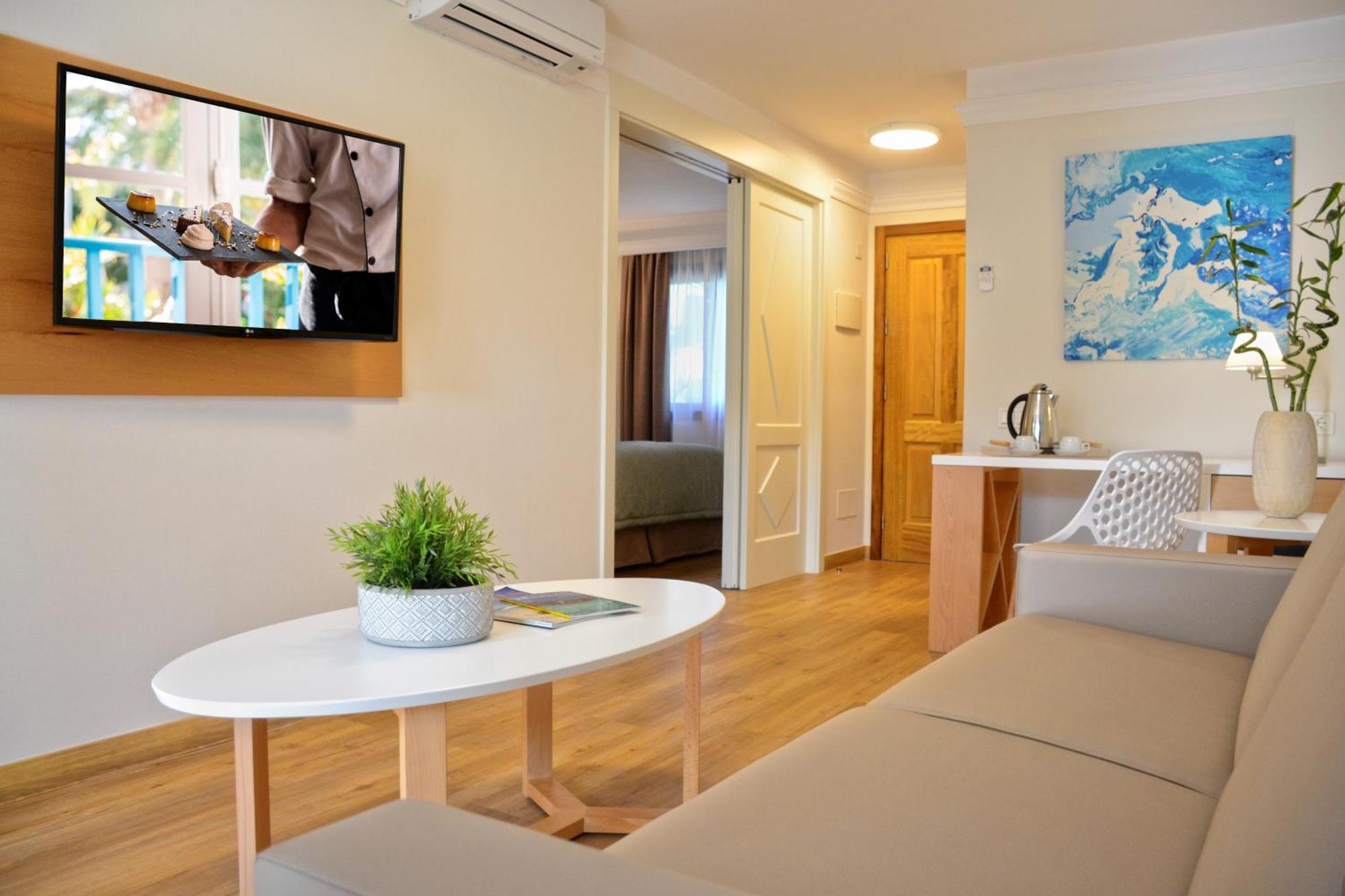 Suite 1 Bedroom Single Parent