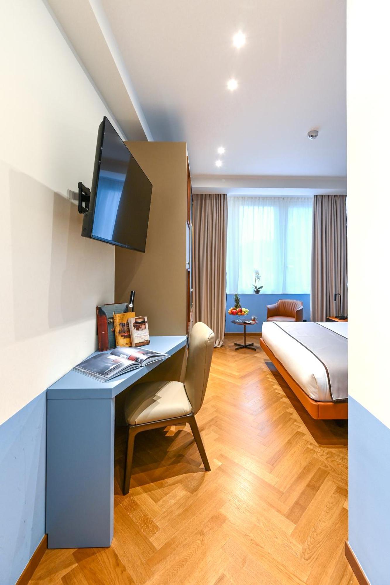 Deluxe Double or Twin Room Sea View