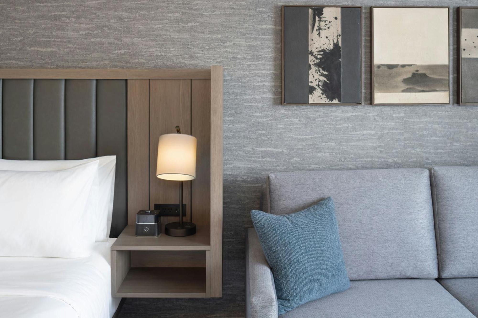 Traditional King Room Hearing Accessible
