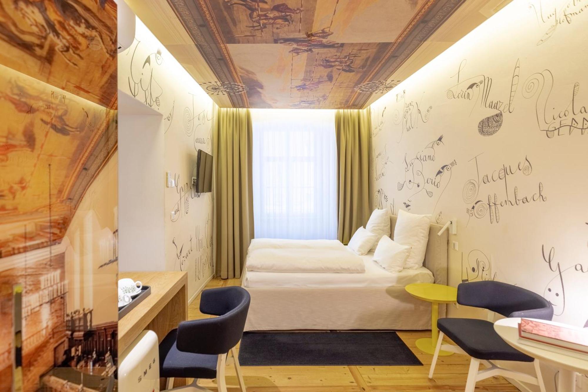 Standard Queen Room
