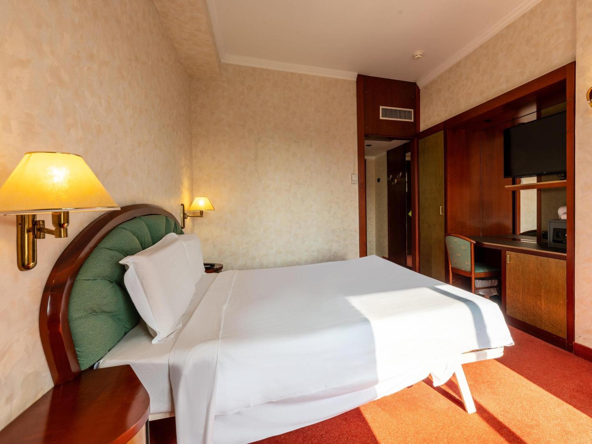 Economy Double Room