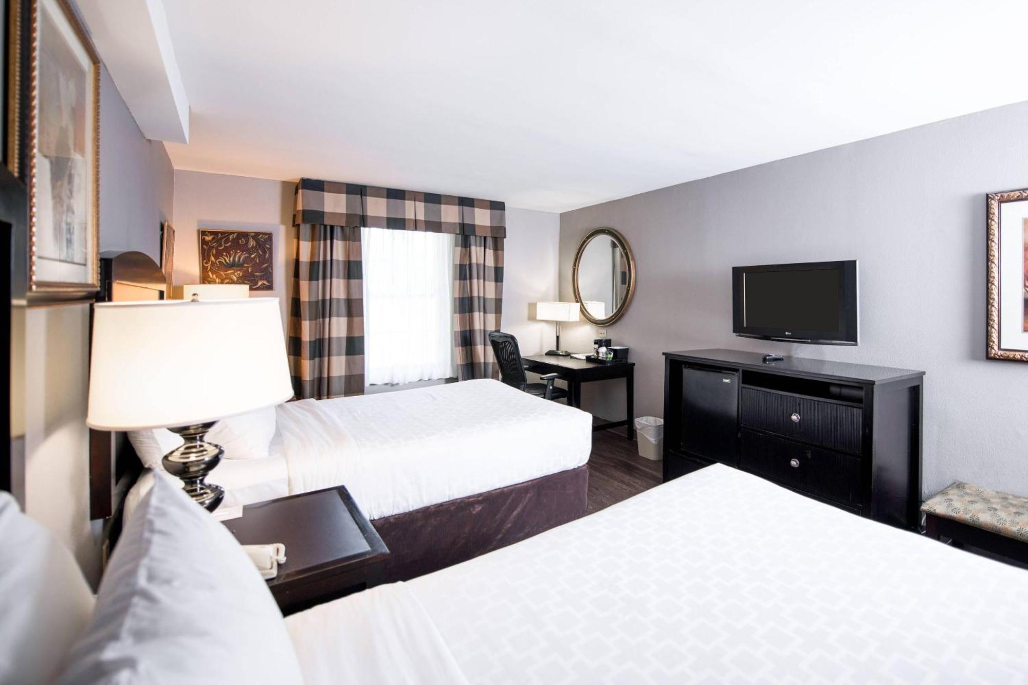 Superior Room with Two Double Beds Smoke Free