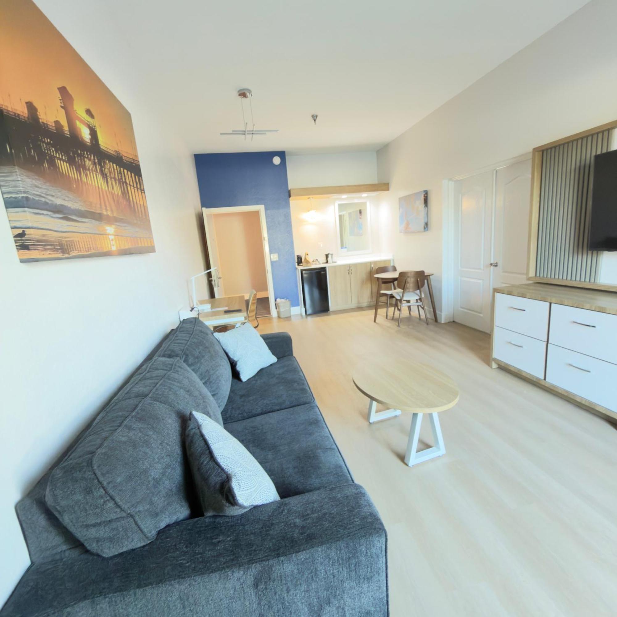 Suite Two Double Beds Non-Smoking or Interior Corridor