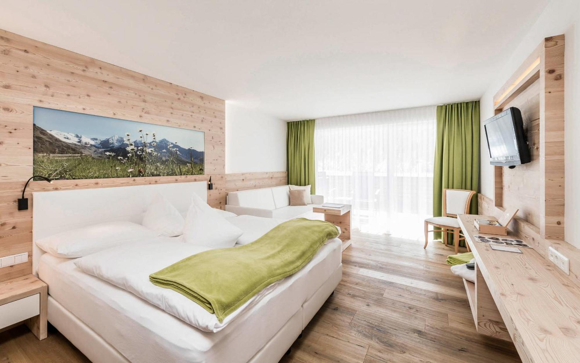 Double Room Mountain View