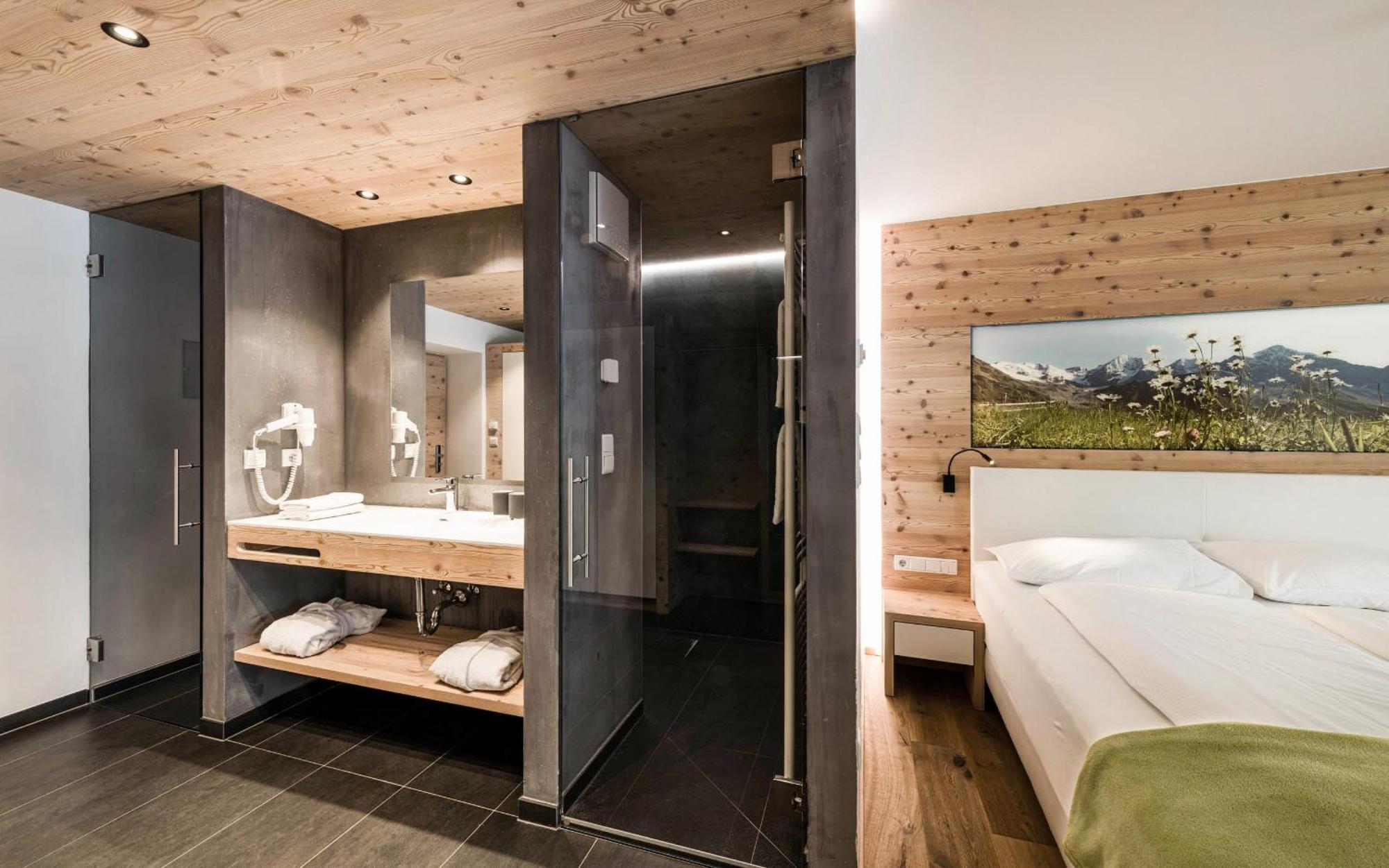 Double Room Mountain View