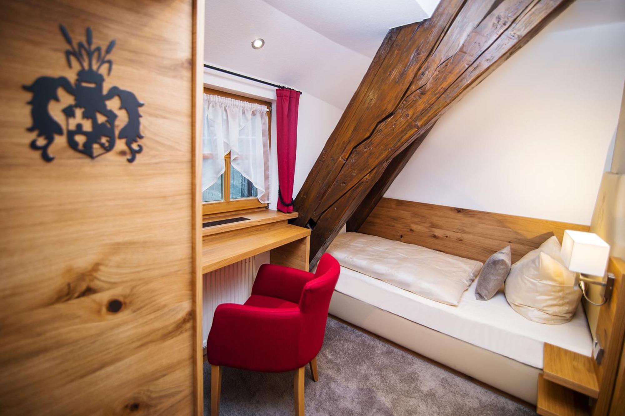 Economy Single Room