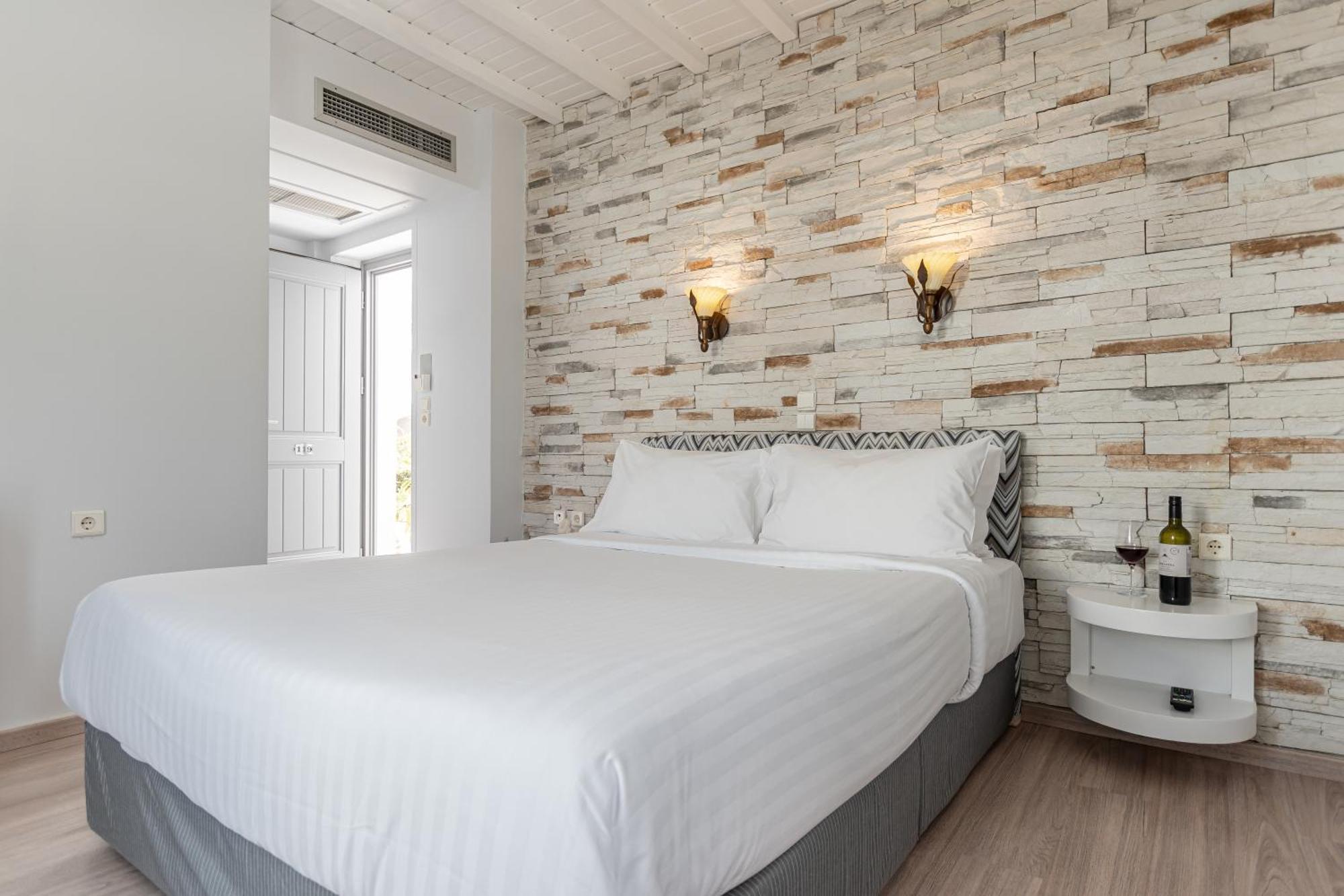 Standard Room with Garden view