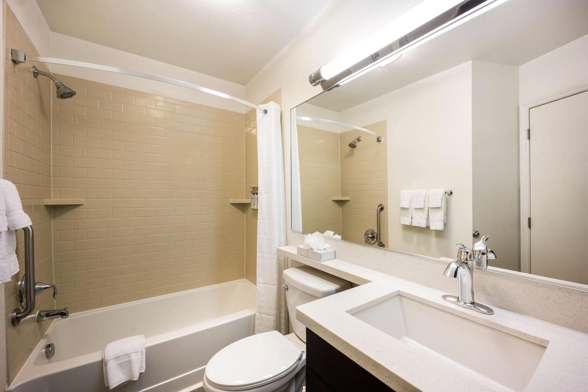 Queen Studio Suite