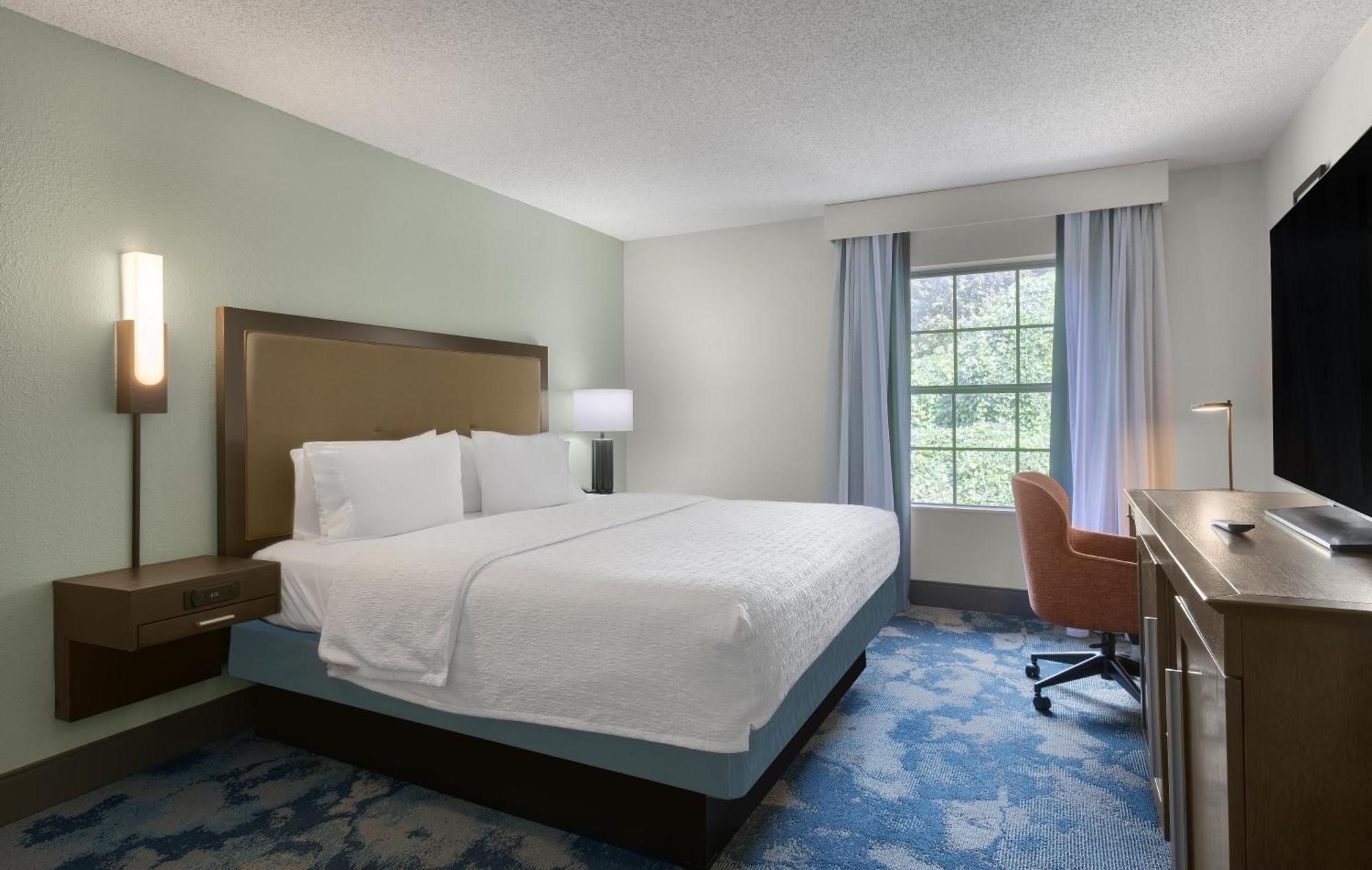 King Room - Mobility Access/Non-Smoking