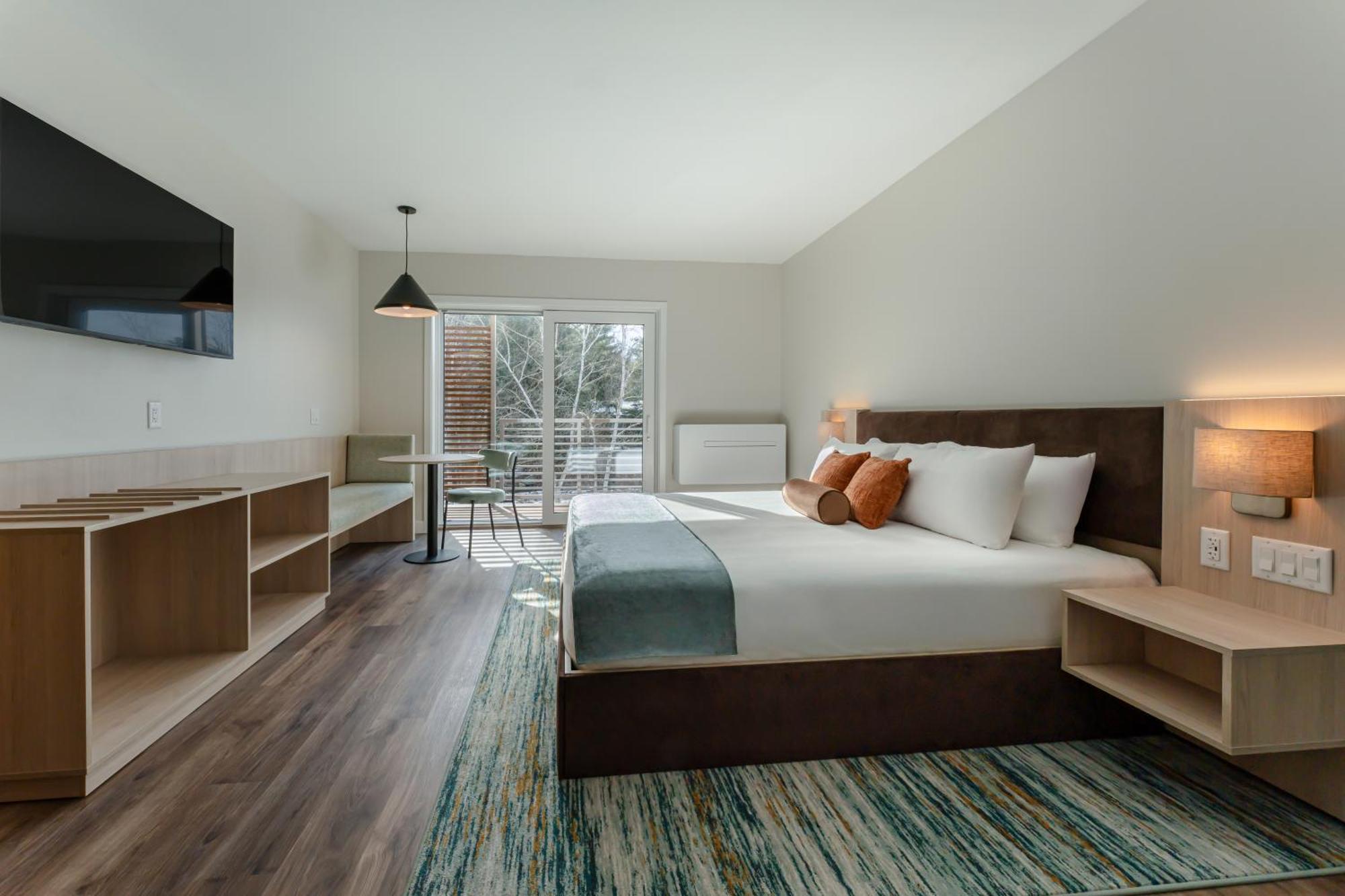 King Room with Balcony