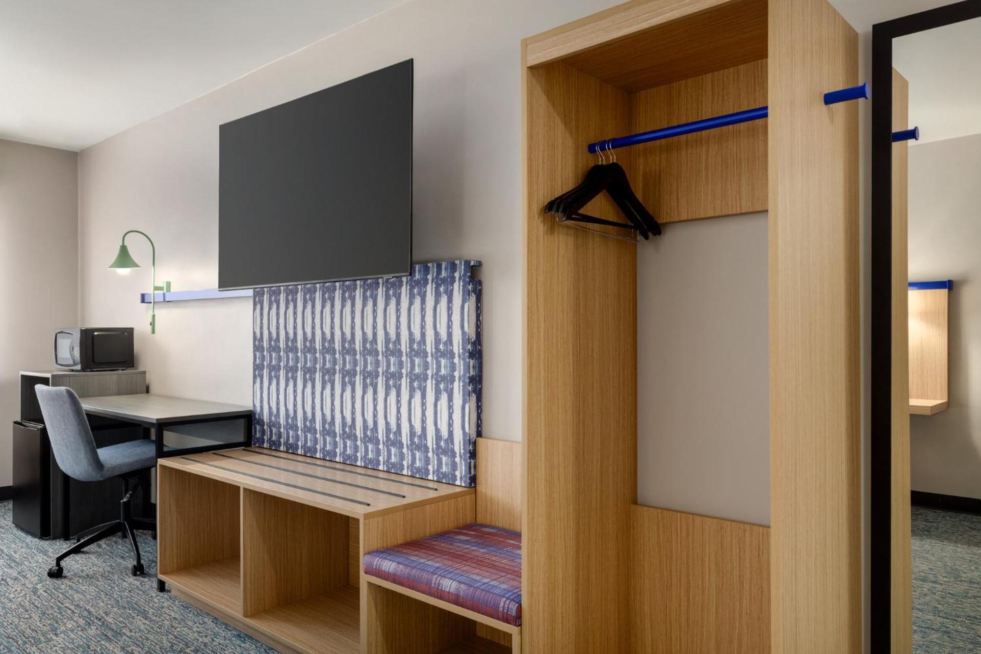 Standard Room Two Queen Beds