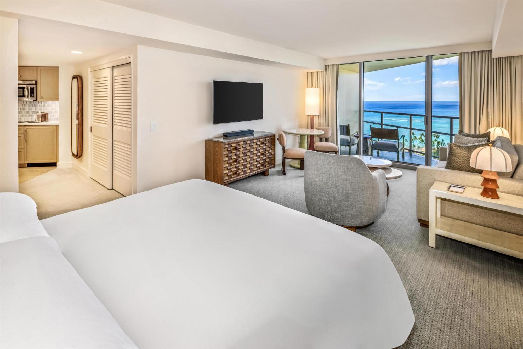 Deluxe King Room Ocean View Sofa Bed