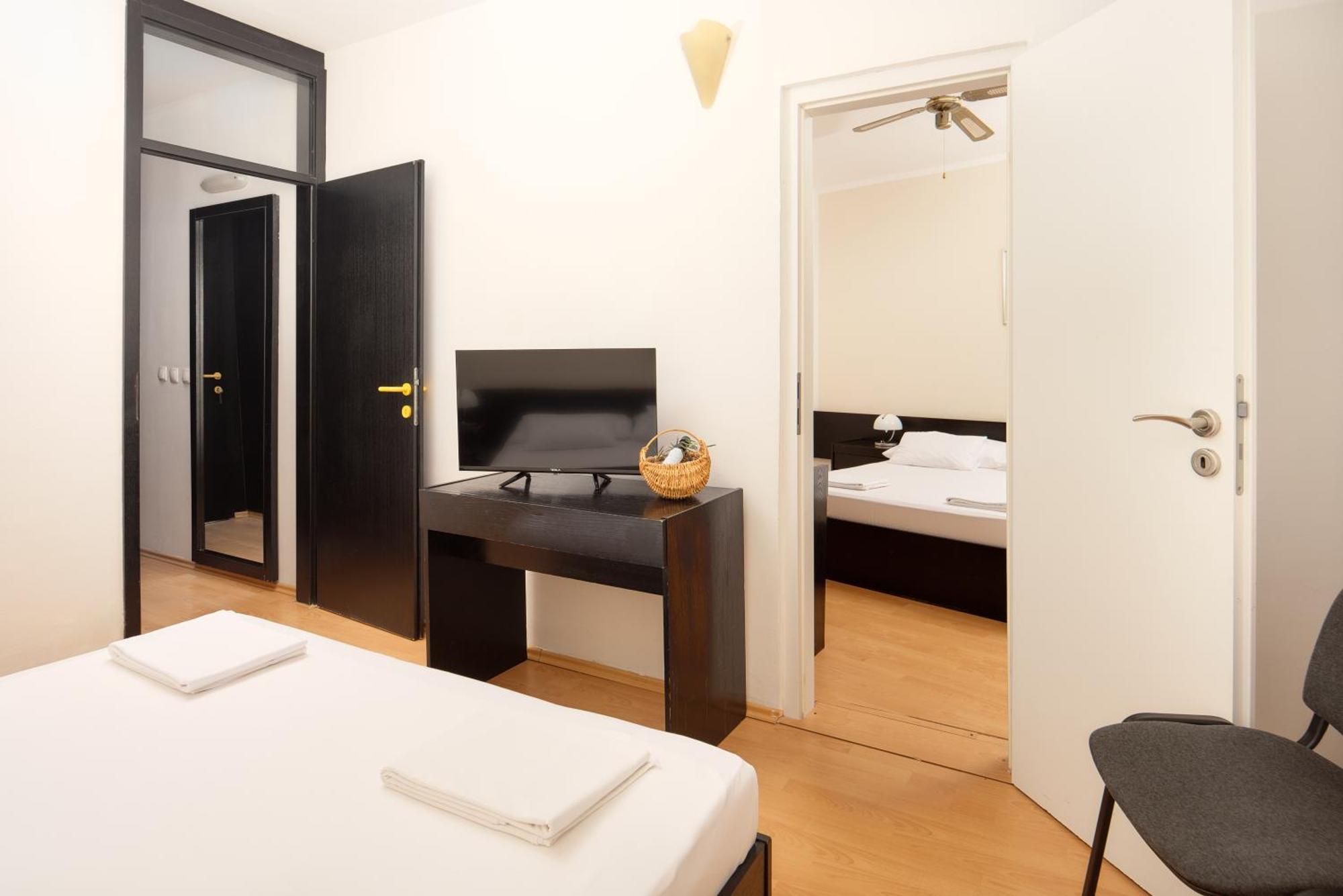 Family Room 22
