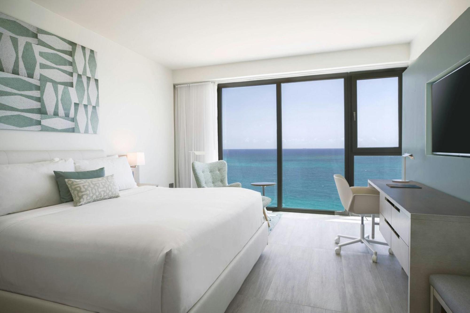 Queen Room Resort View