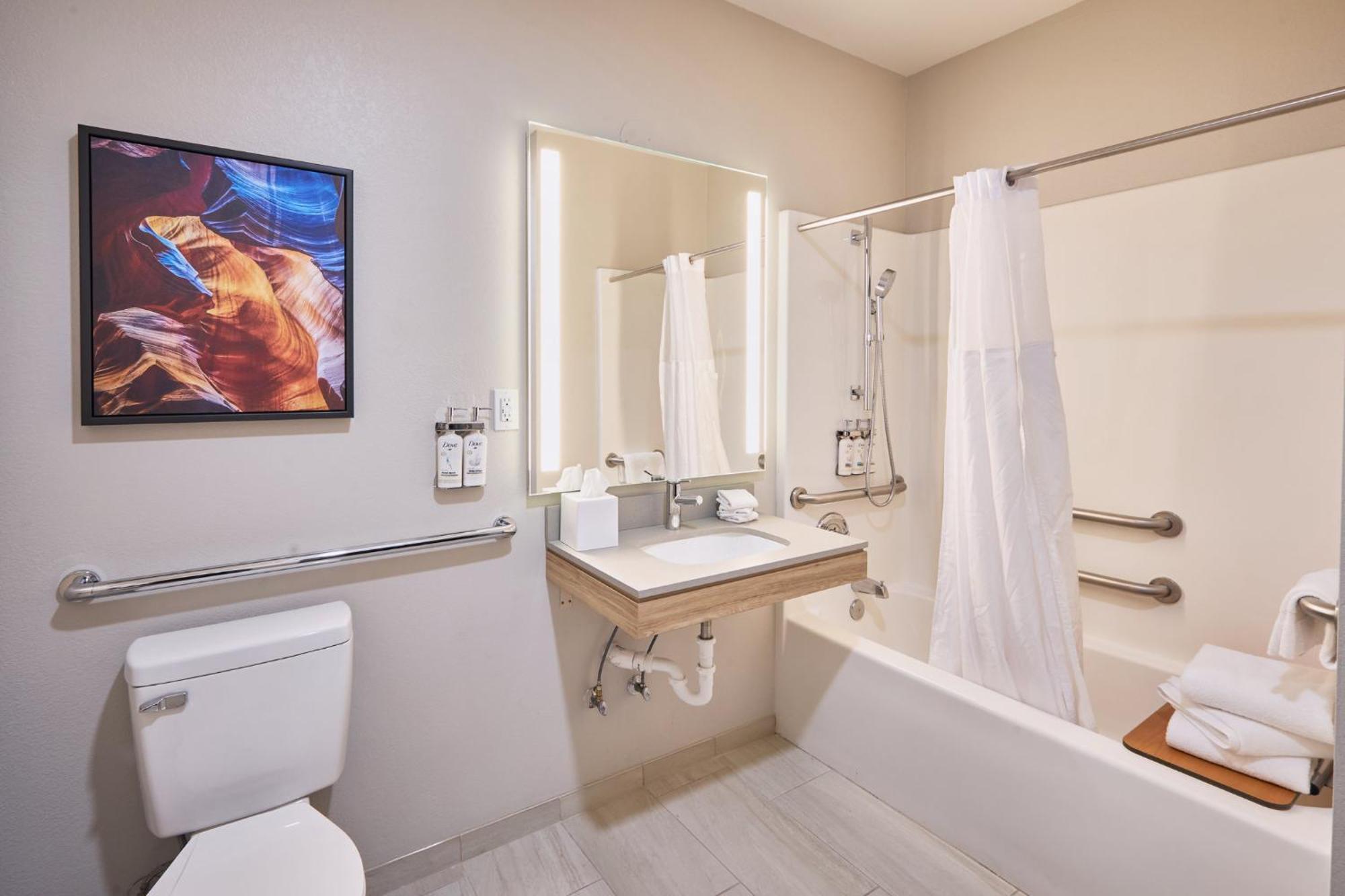 One-Bedroom Queen Suite Disability Access Hearing Accessible