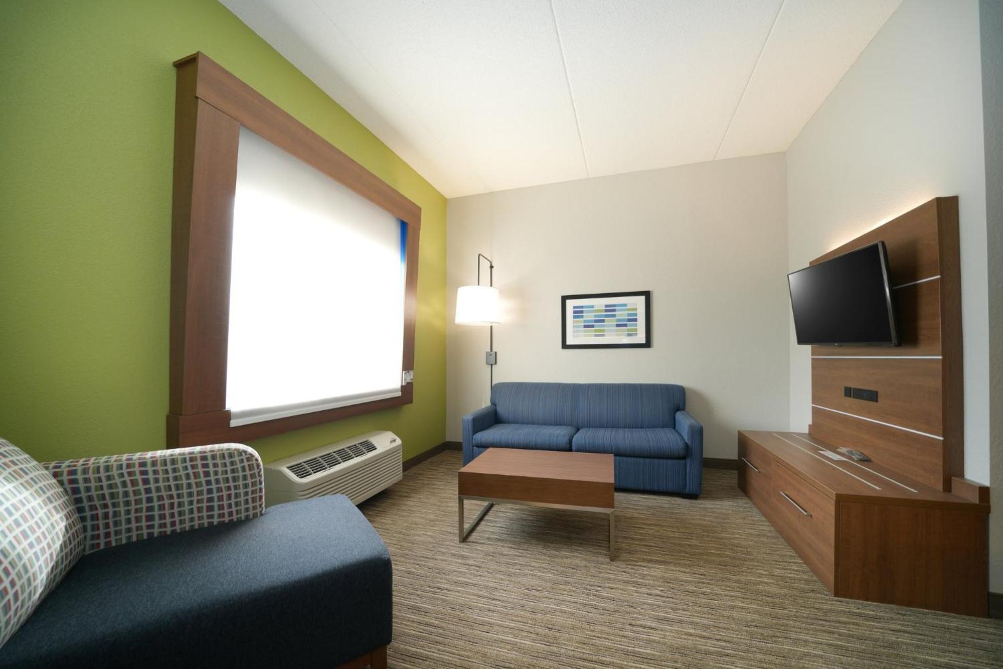 Suite Mobility Access or Hearing Accessible