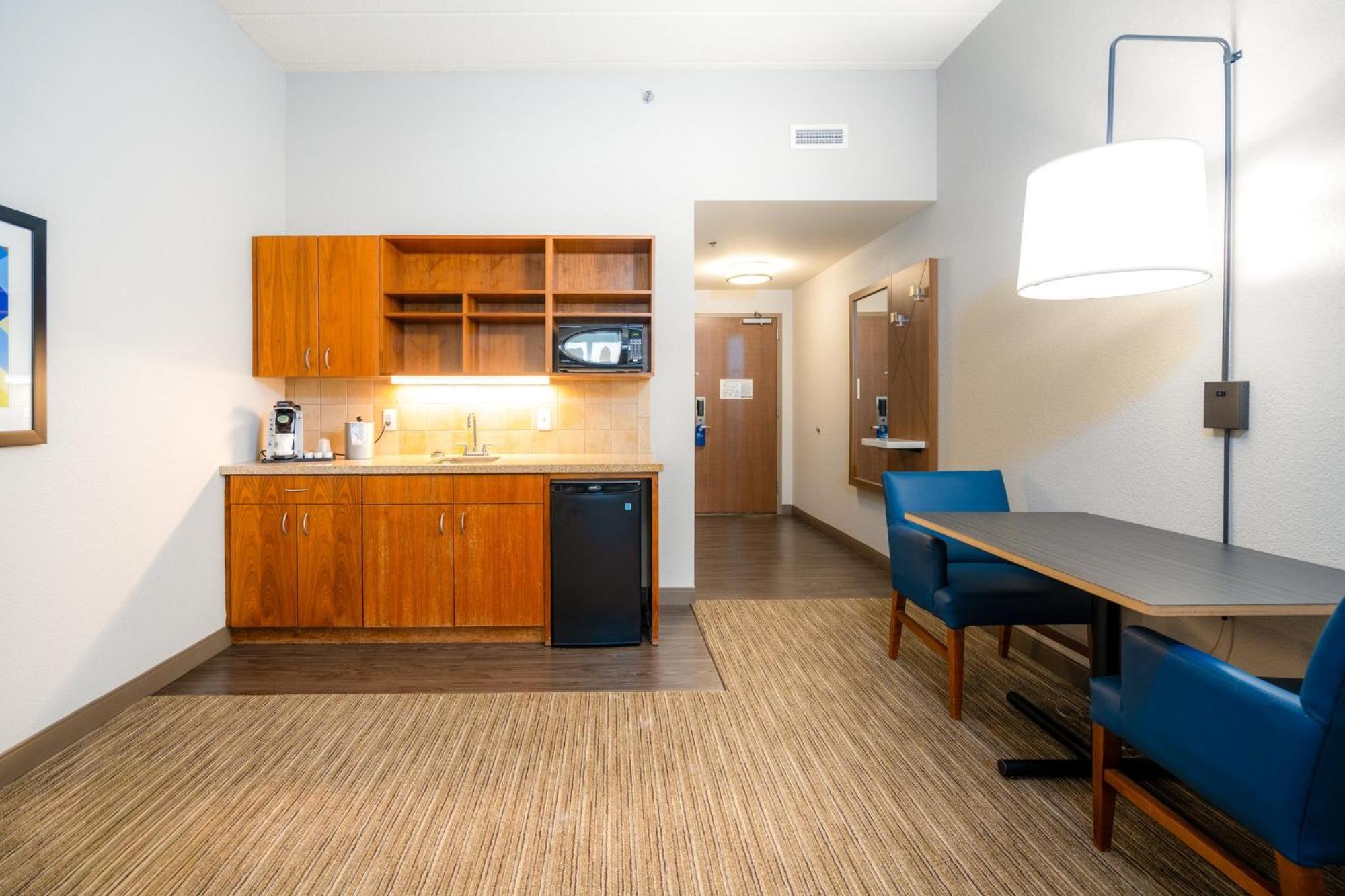 One-Bedroom Suite