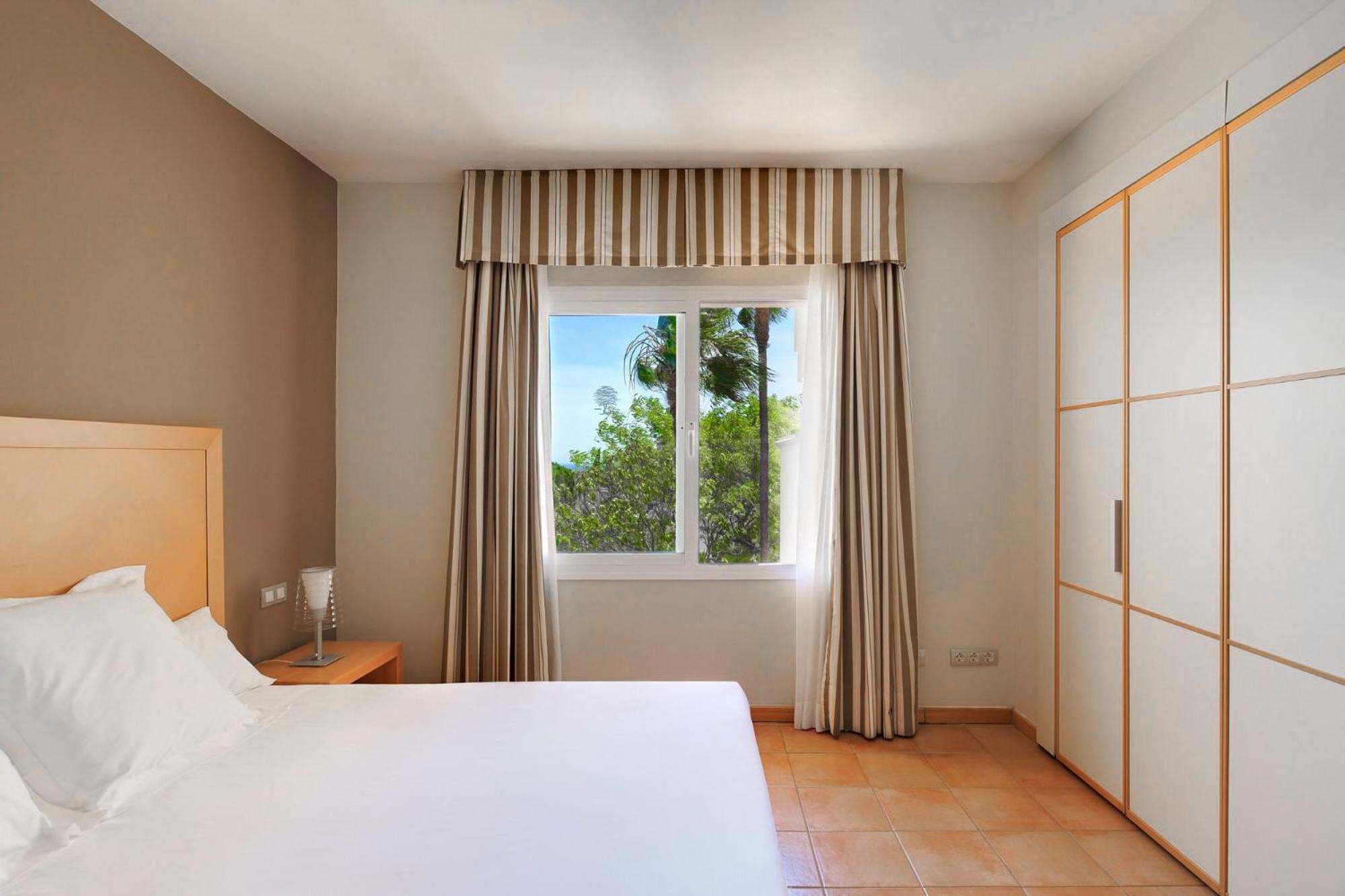 One-Bedroom Standard Apartment