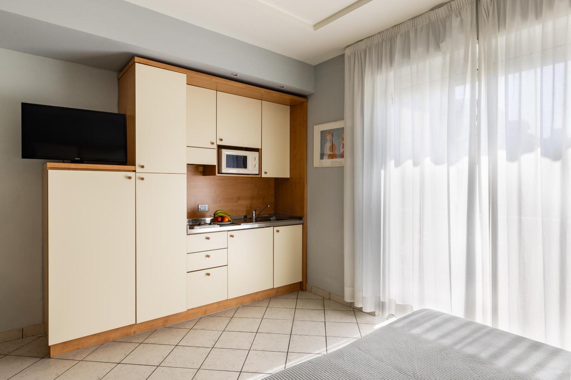 Studio Apartment