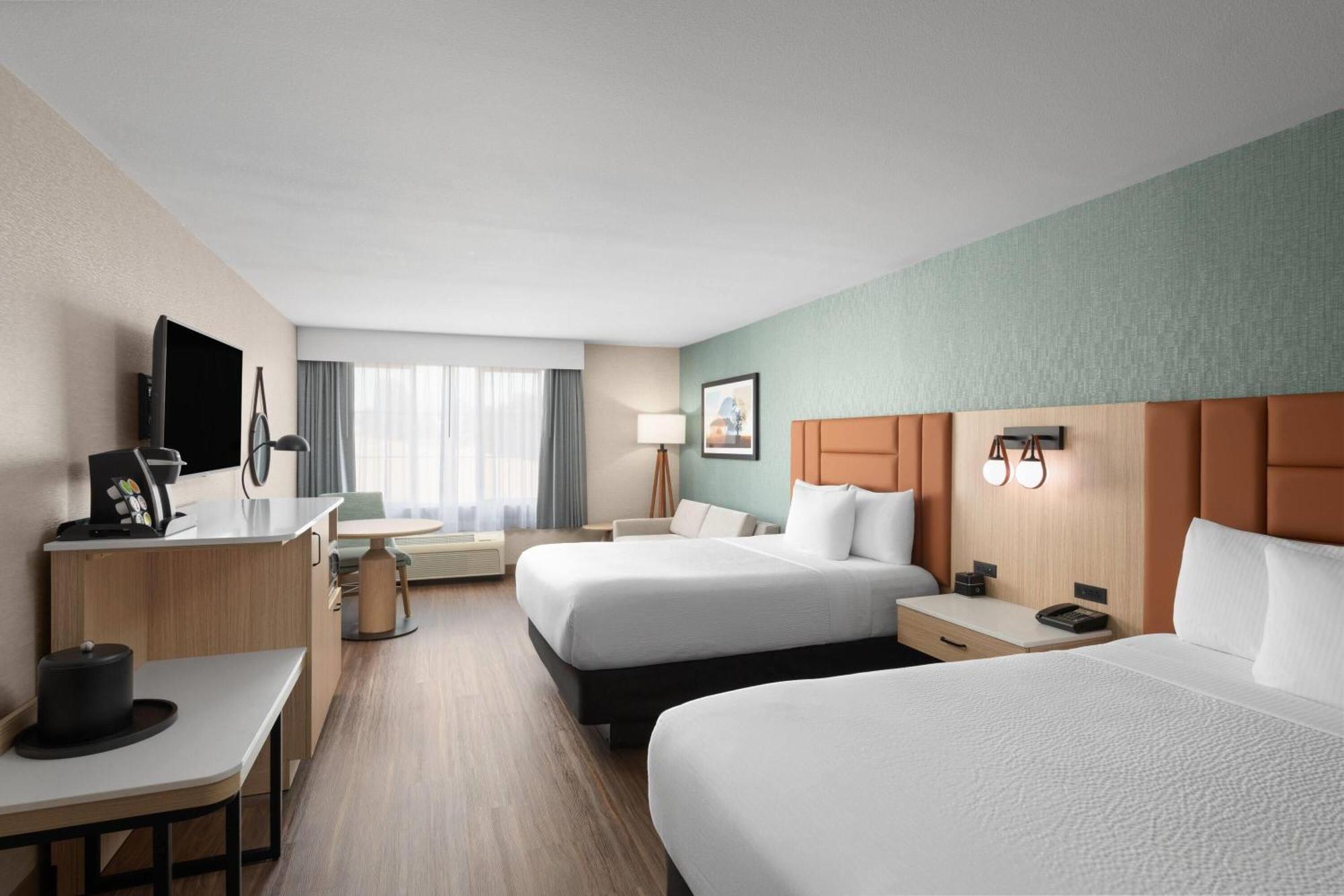 Executive Queen Room Two Queen Beds Non-Smoking