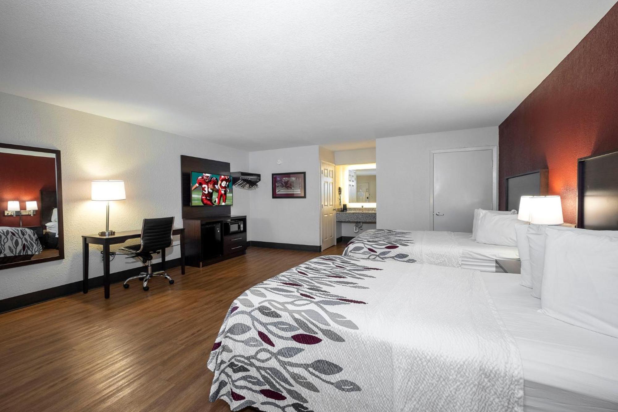 Suite Two Double Beds Non-Smoking