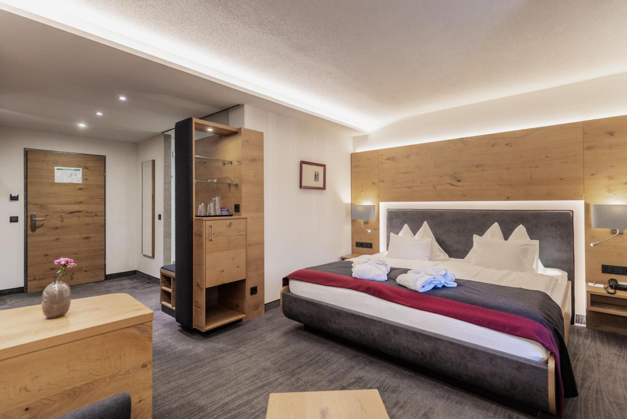 Standard Double Room,1742732756:JPEG