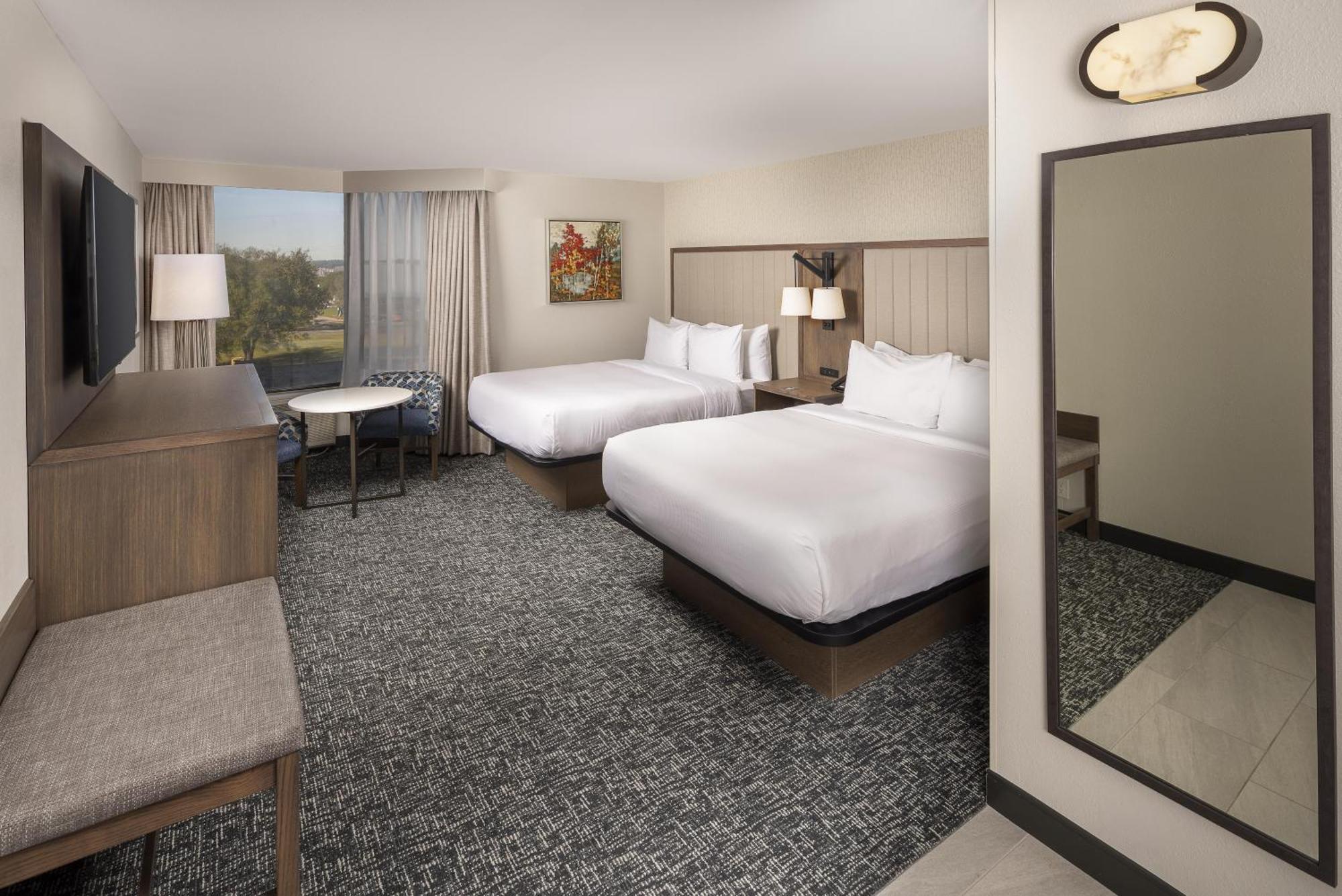 Queen Room Two Queen Beds