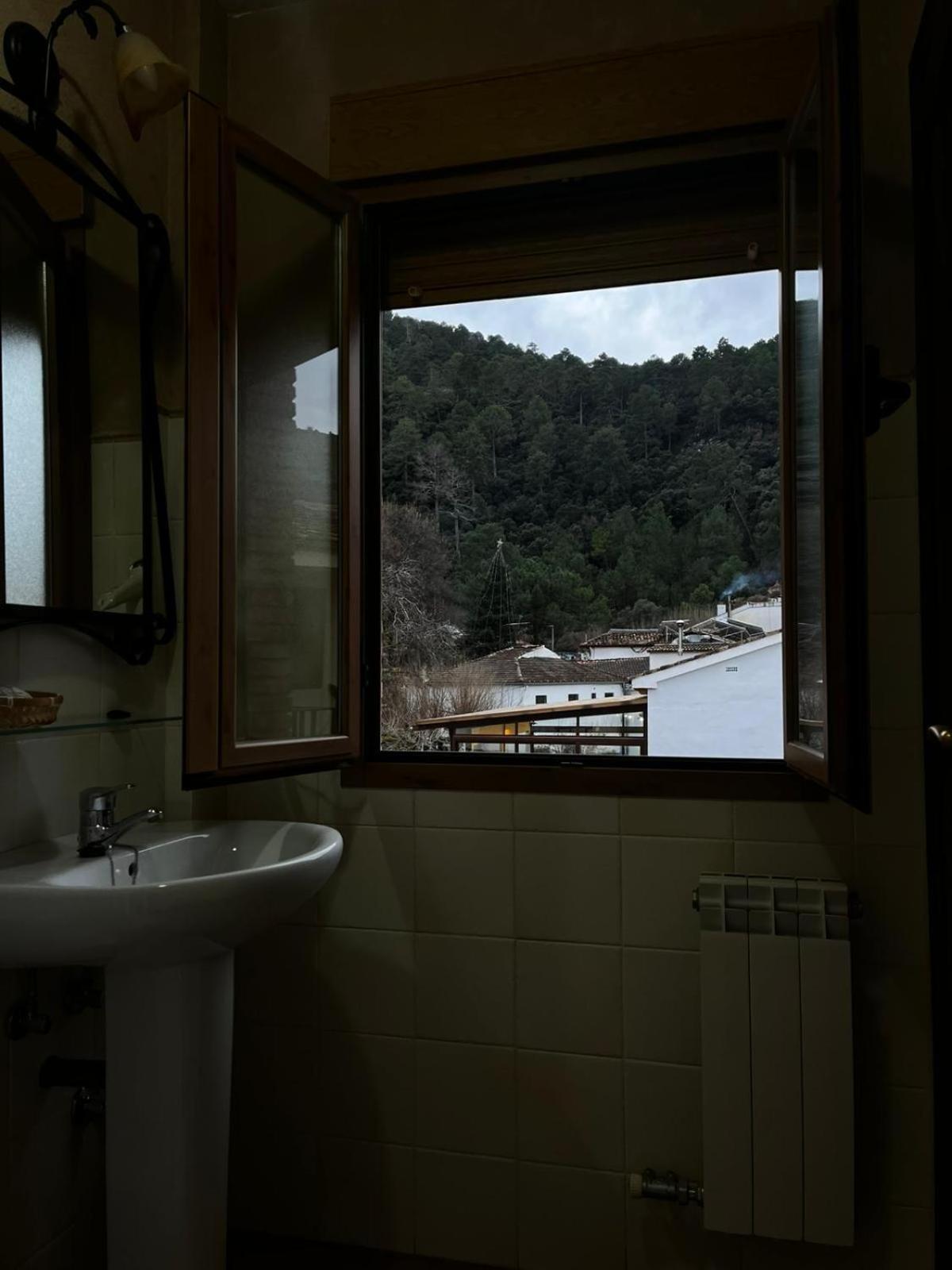 One-Bedroom Apartment,1742724427:JPEG