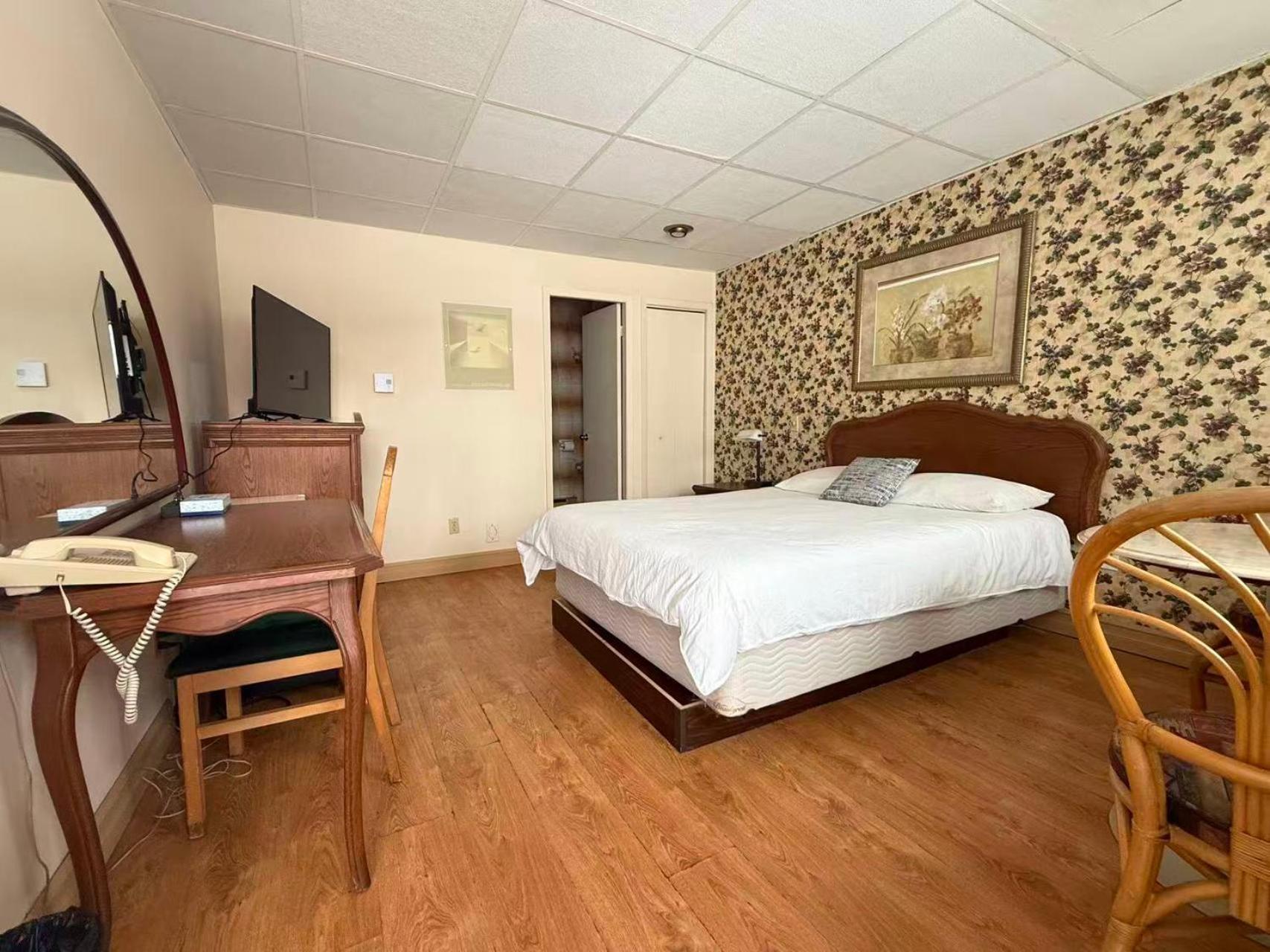 Superior Queen Room