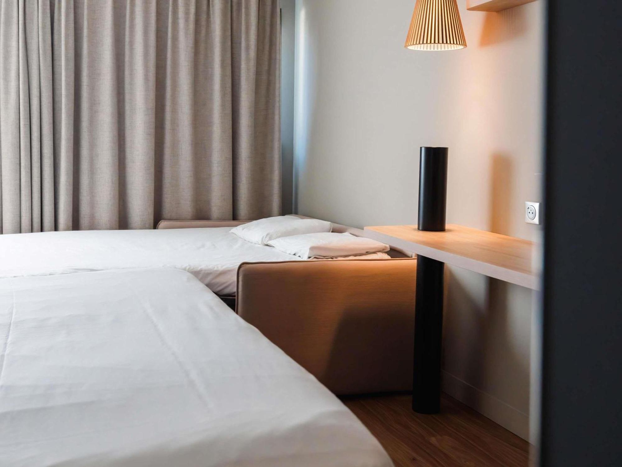 Standard Double Room Sofa,1765316284:JPEG