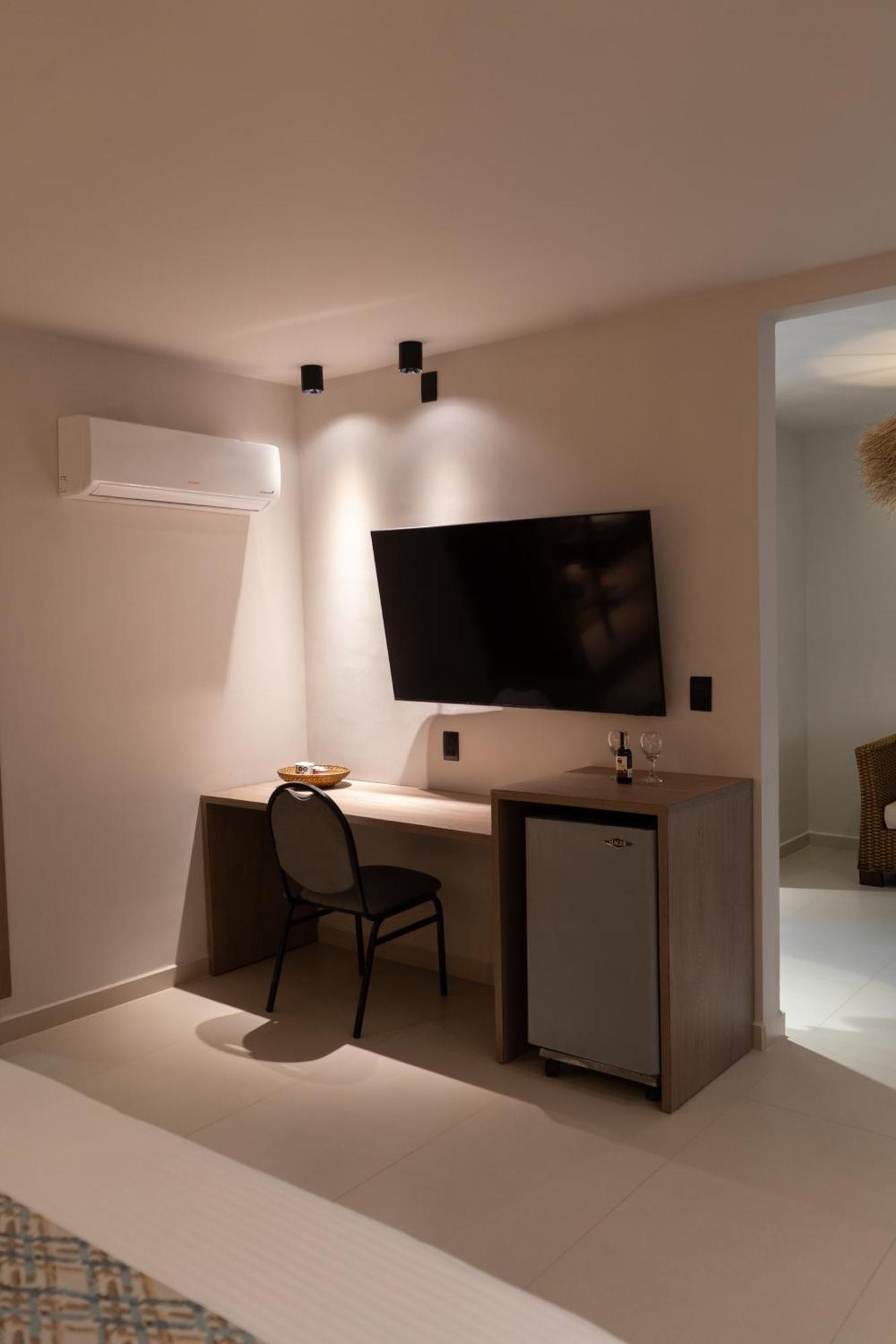 Deluxe Suite Spa Bath