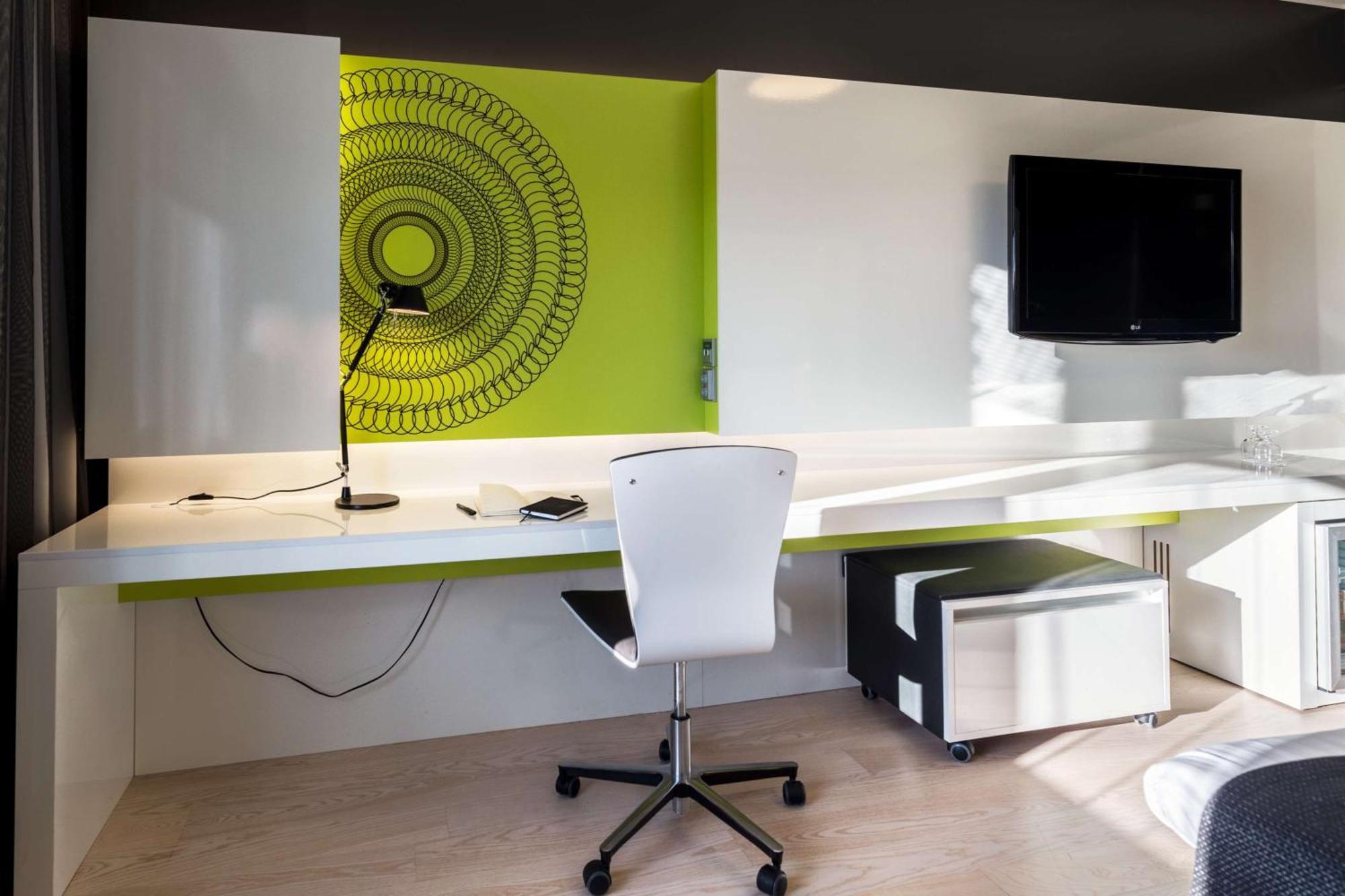 Standard King Room