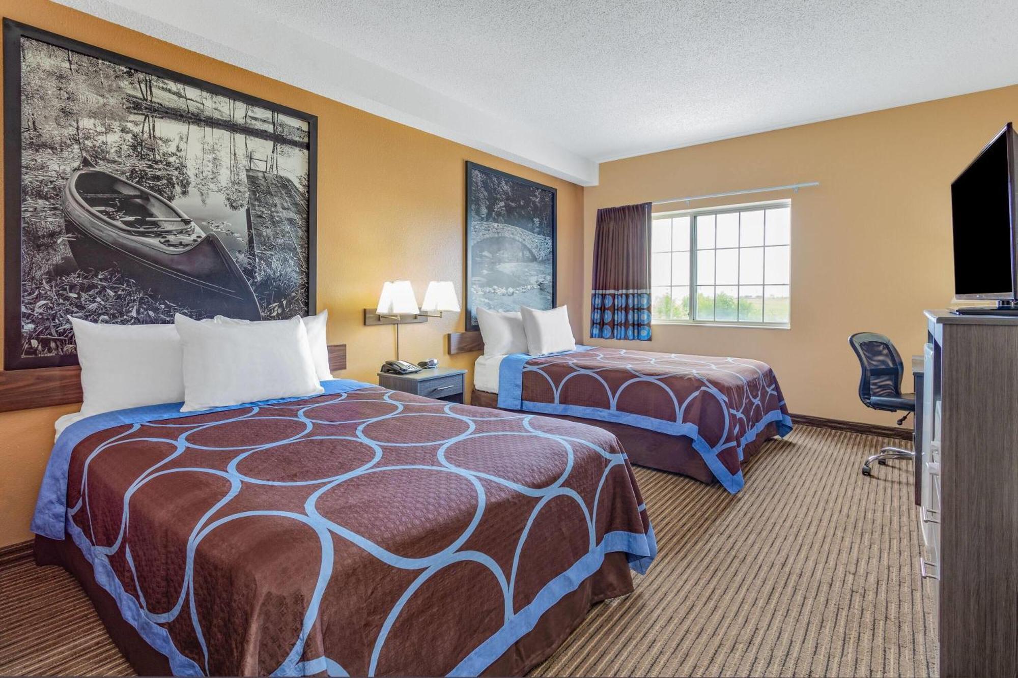 Queen Room with Two Queen Beds and Kitchenette - Non-Smoking