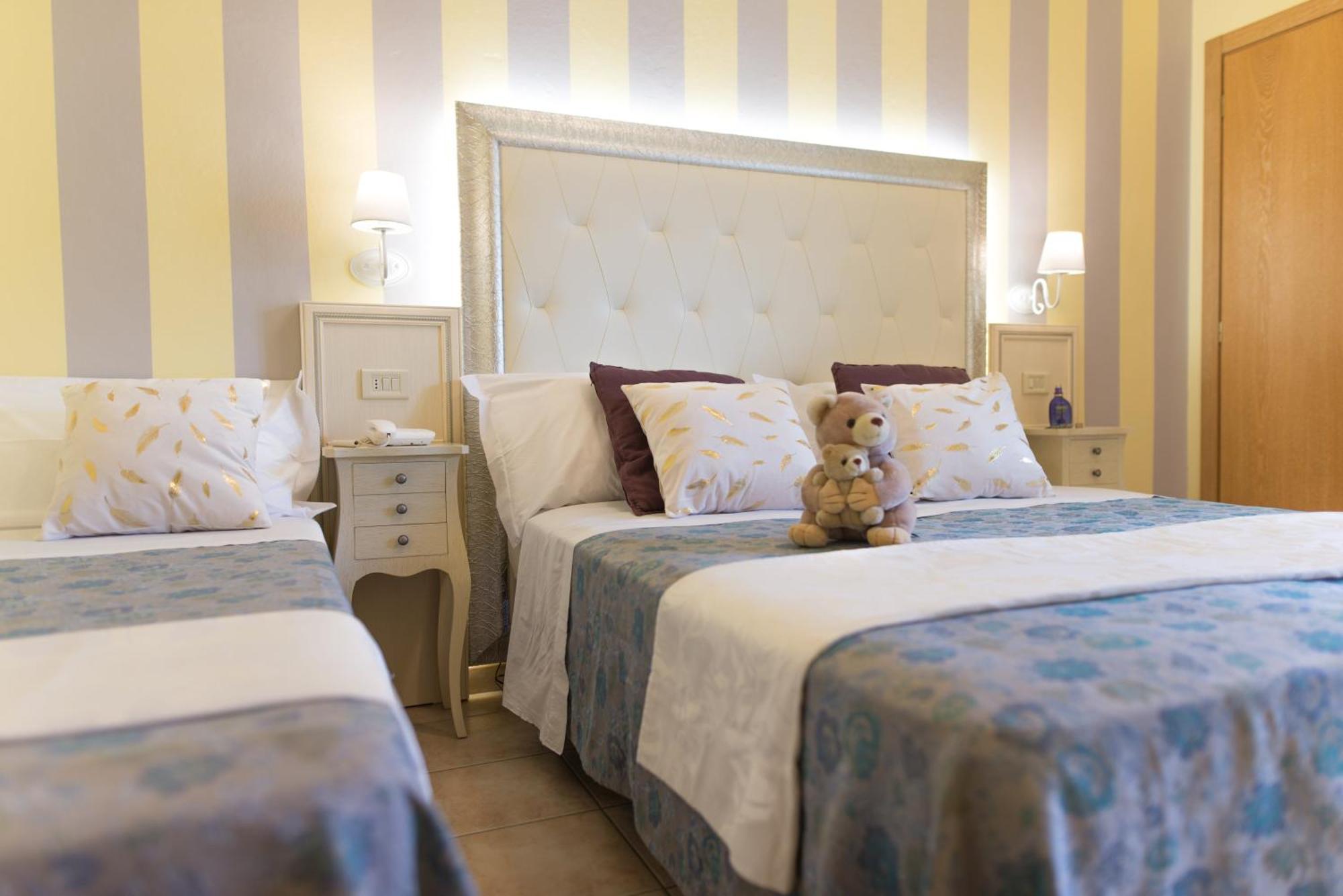 Double or Twin Room Balcony
