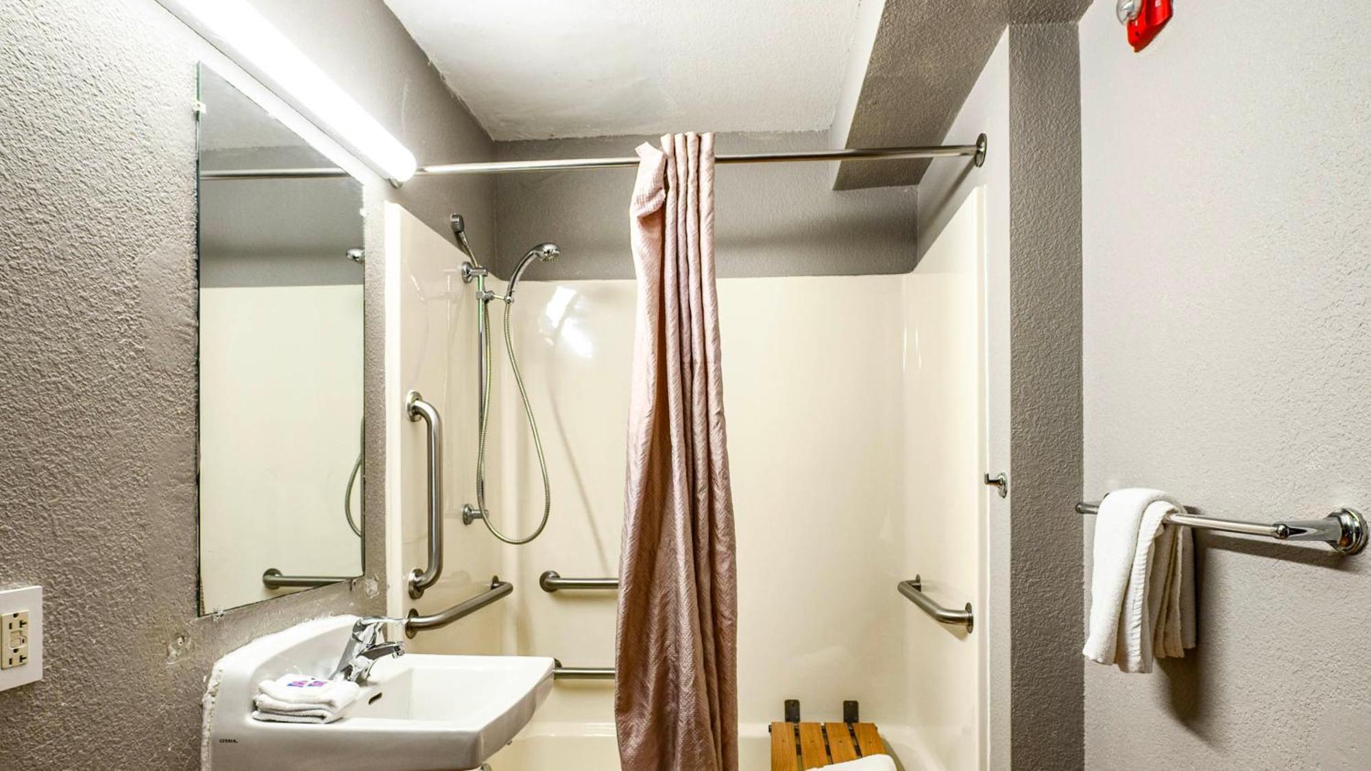 Queen Room Disability Access