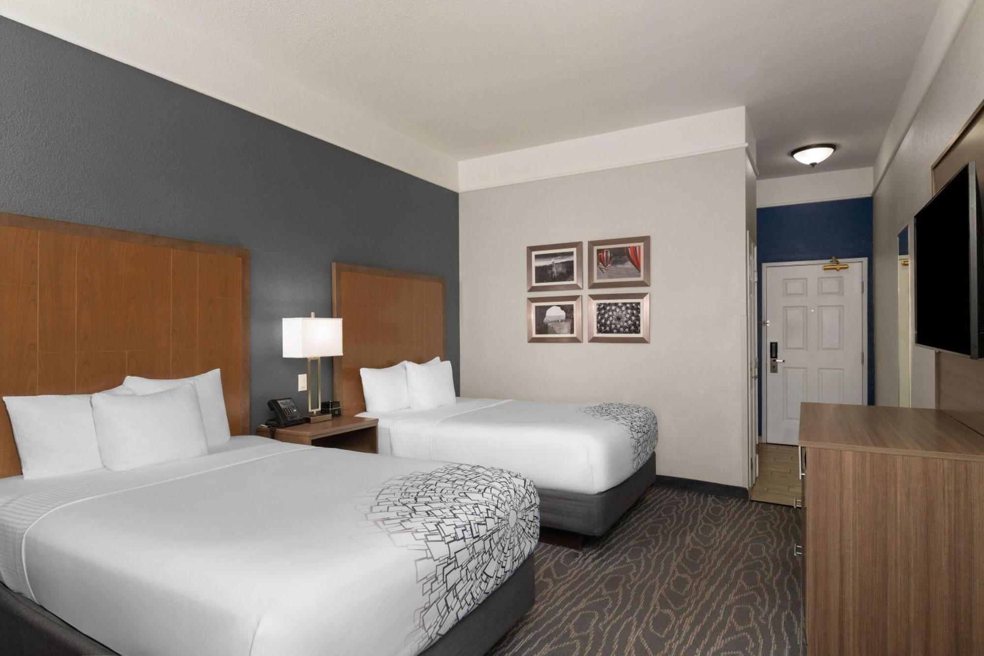 Double Room with Two Double Beds - Mobility Accessible/Non-Smoking
