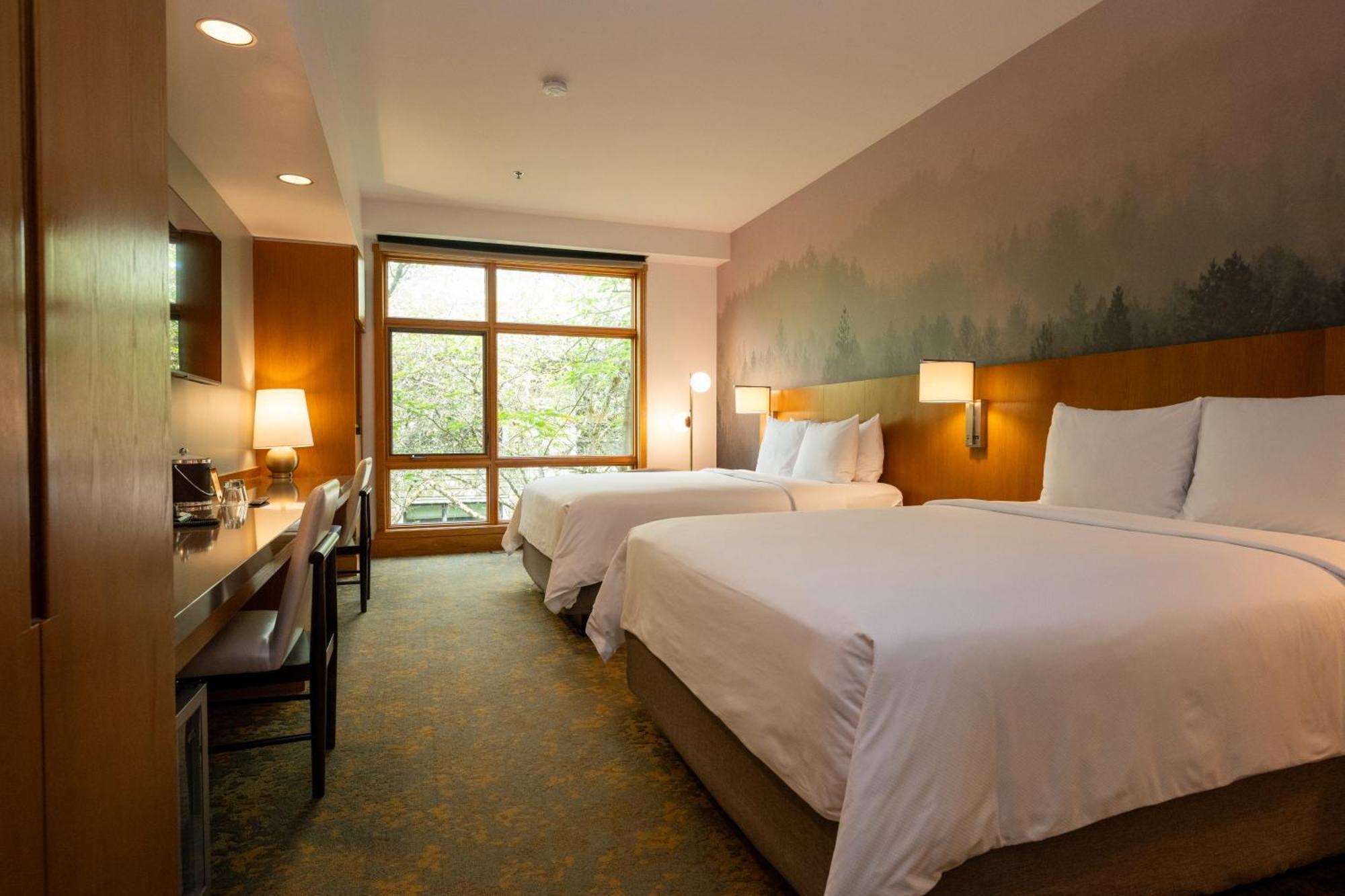 Deluxe Queen Room Two Queen Beds