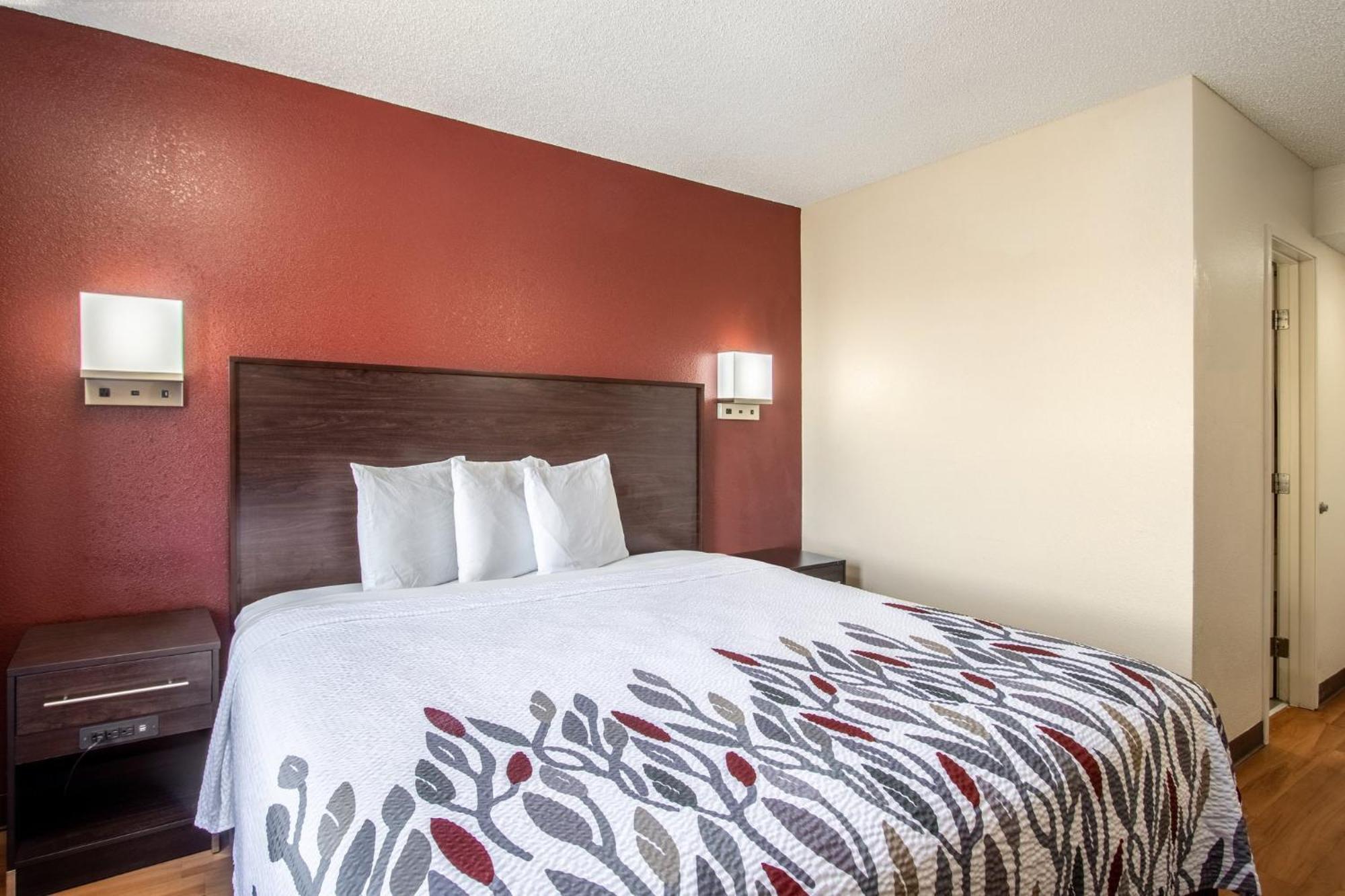 Deluxe Room One Double Bed Disability Access Non-Smoking