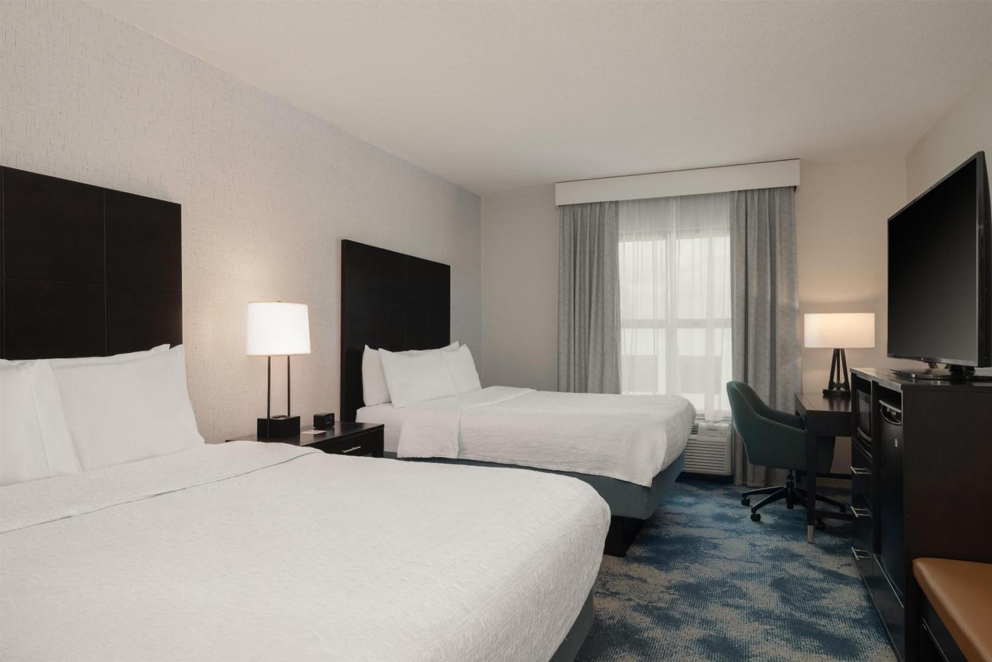 Queen Room Two Queen Beds Mobility Hearing Access or Non-Smoking