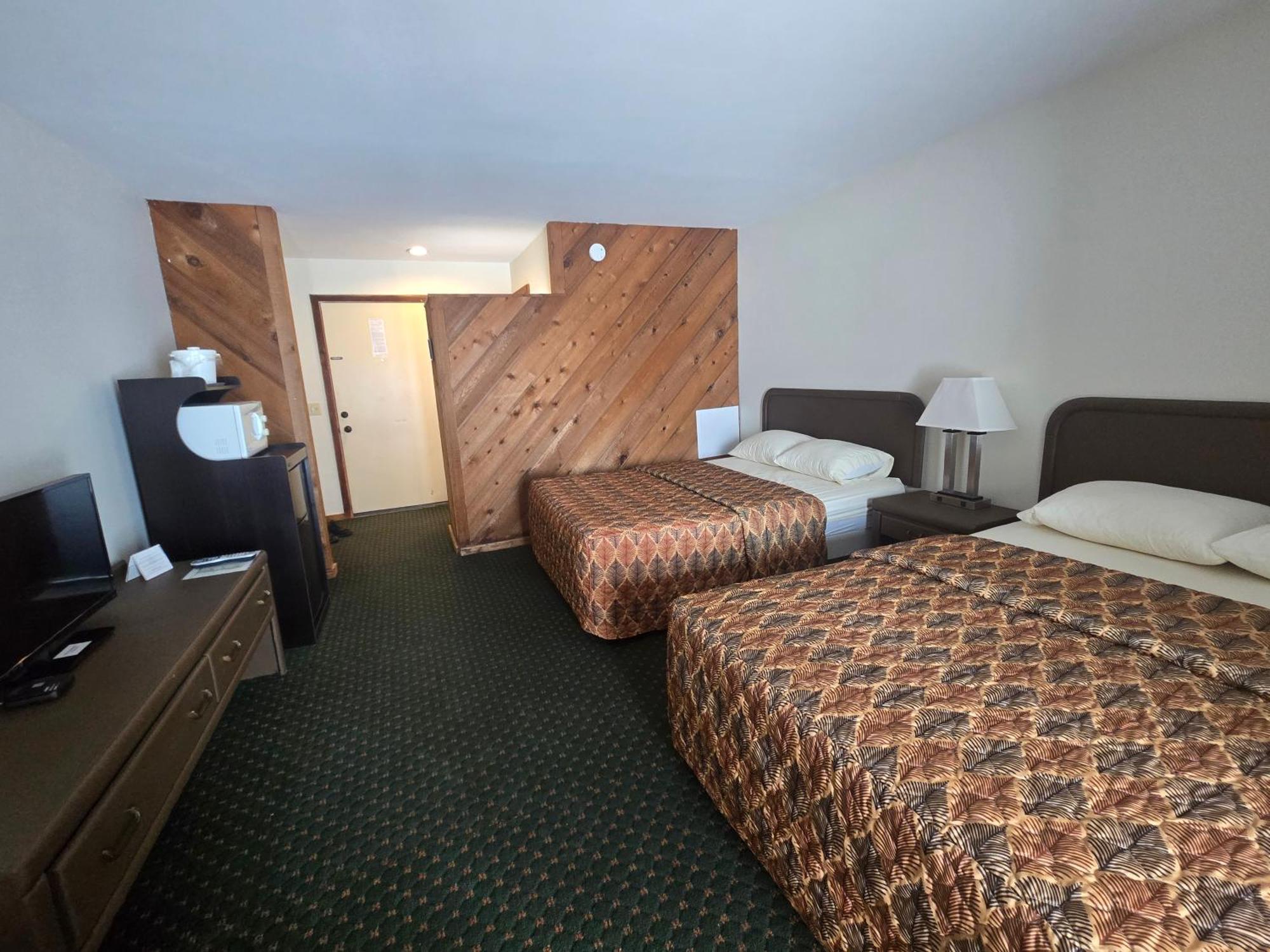 Queen Room with Two Queen Beds