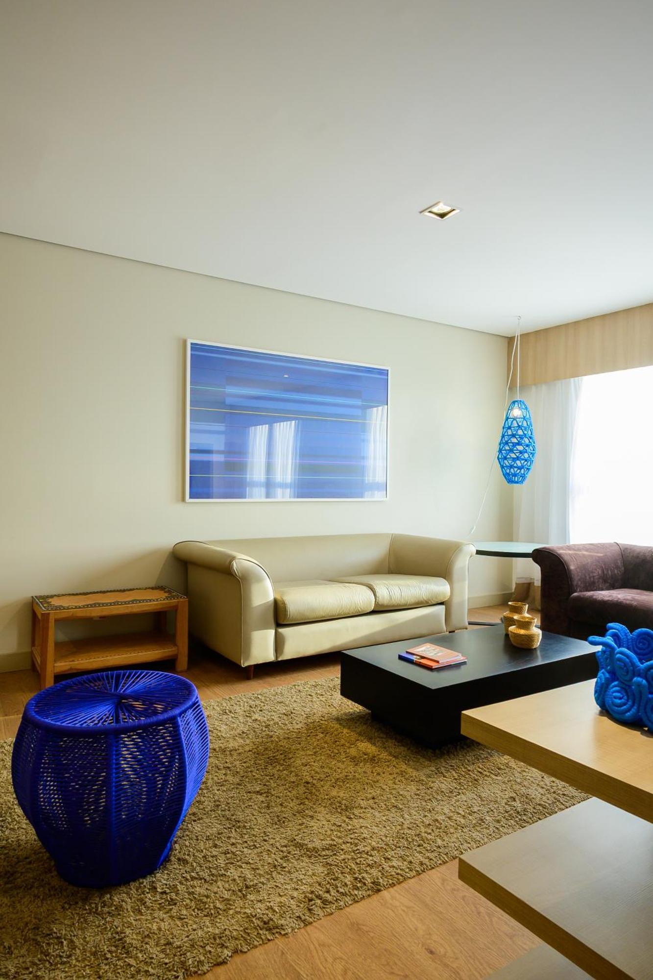 Executive Suite,1742864680:JPEG