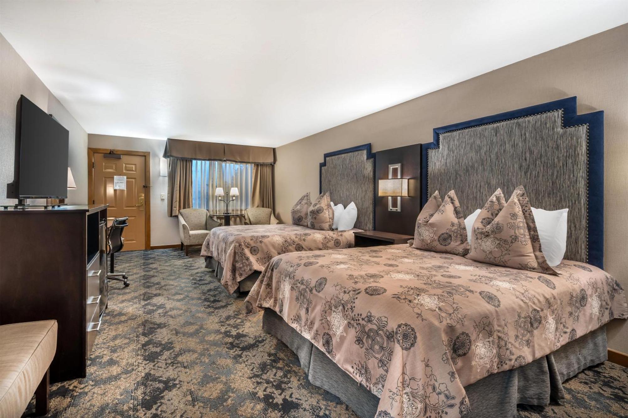 Queen Room Two Queen Beds